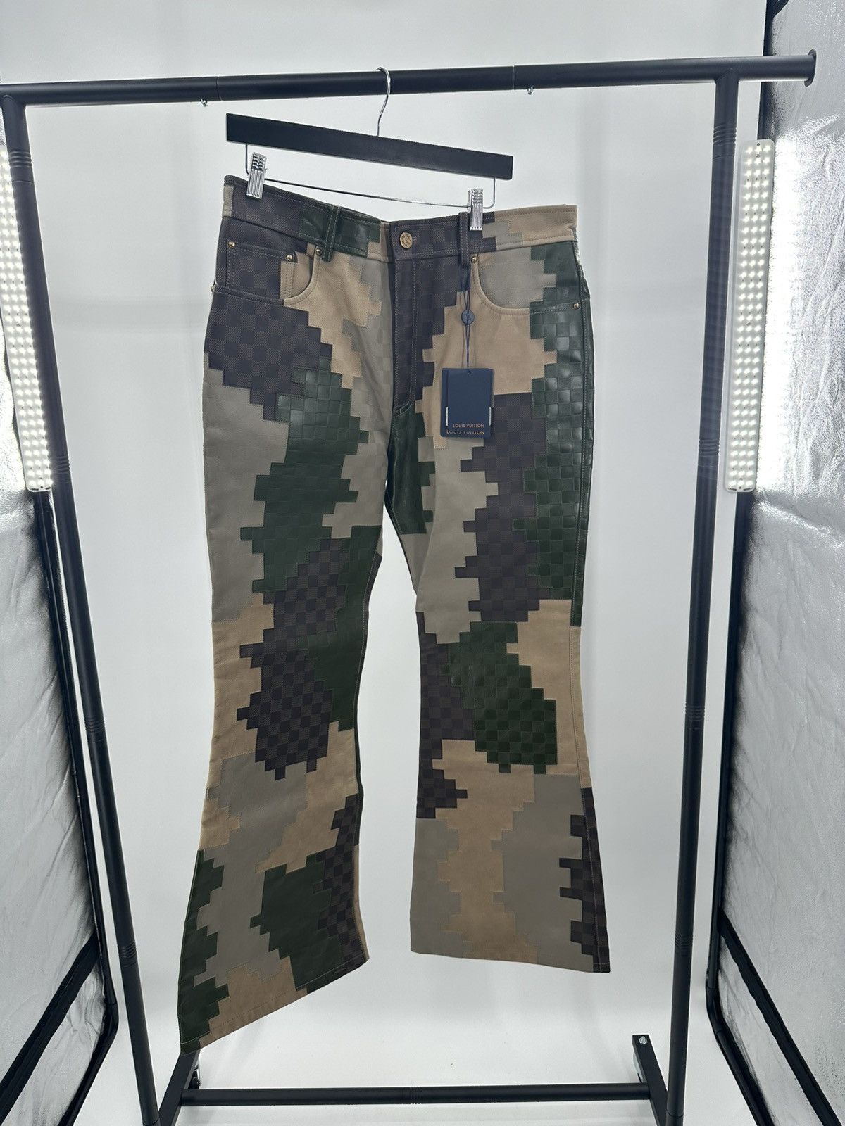 Louis Vuitton Louis Vuitton Damoflage Leather Pants 2024 Size US 38 / EU 54 - 4 Thumbnail