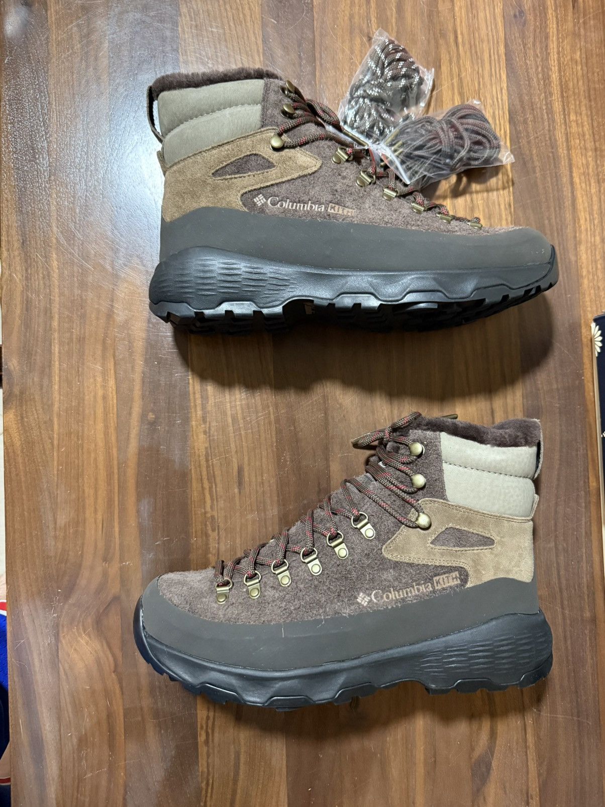 Columbia × Kith Kith x Columbia Newton Alpine Boot Hiking Outdoor Boots 10.5 Size US 10.5 / EU 43-44 - 2 Thumbnail