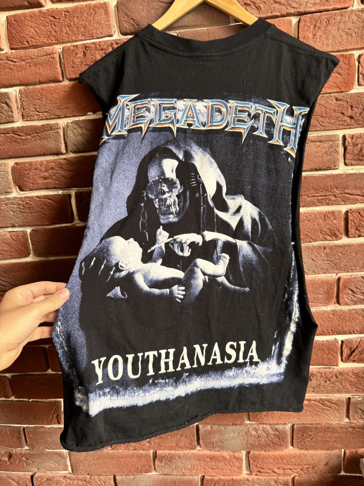 Band Tees Megadeth Youthanasia Rare Vintage Heavy Metal Band Tee L Size US L / EU 52-54 / 3 - 8 Thumbnail