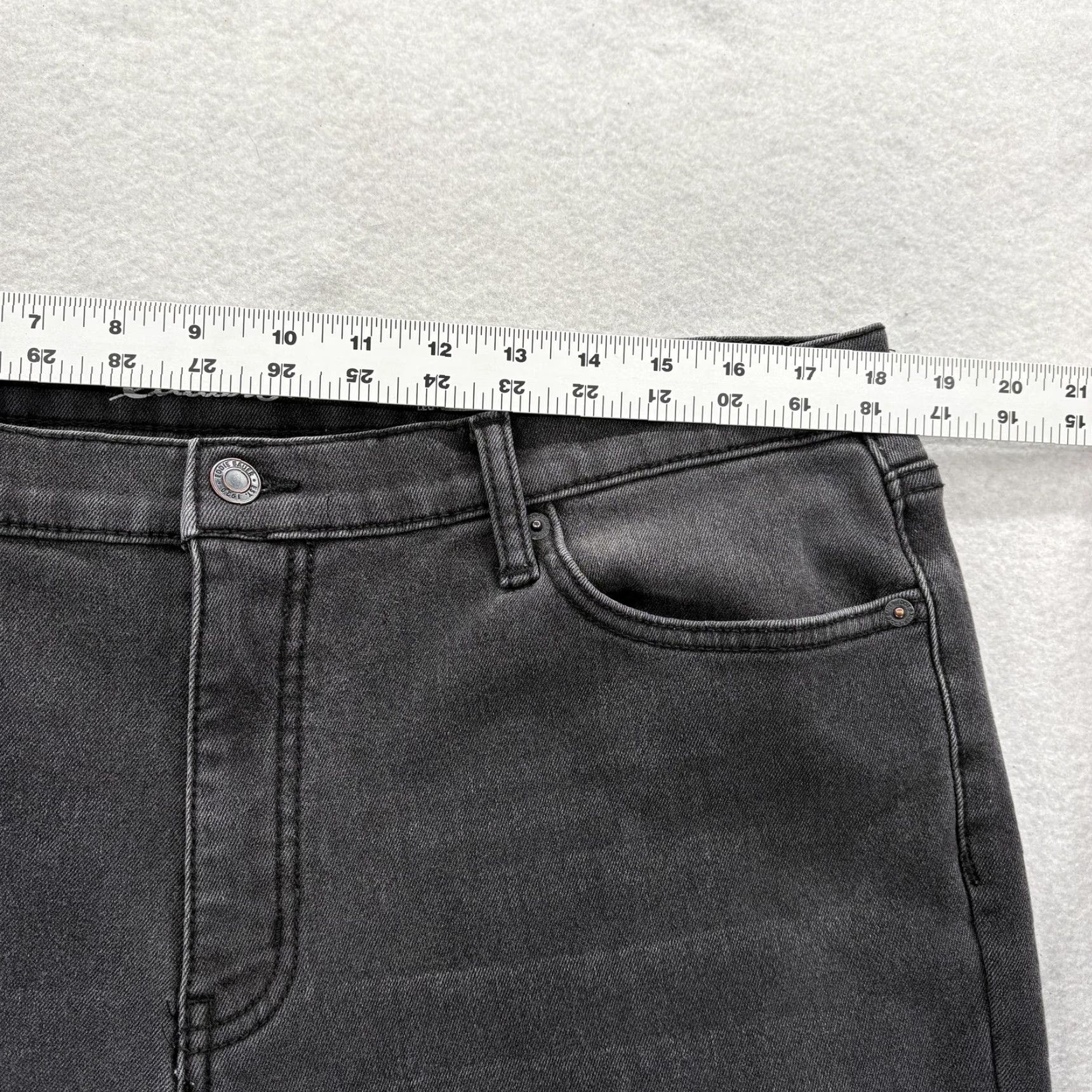 Eddie Bauer Eddie Bauer Jeans Womens 14 Gray Charcoal Wash Boyfriend Relaxed Lined Insulated Denim 5-Pocket Pockets Zip Rise High Womens Size 36" / US 14 / IT 50 - 6 Thumbnail