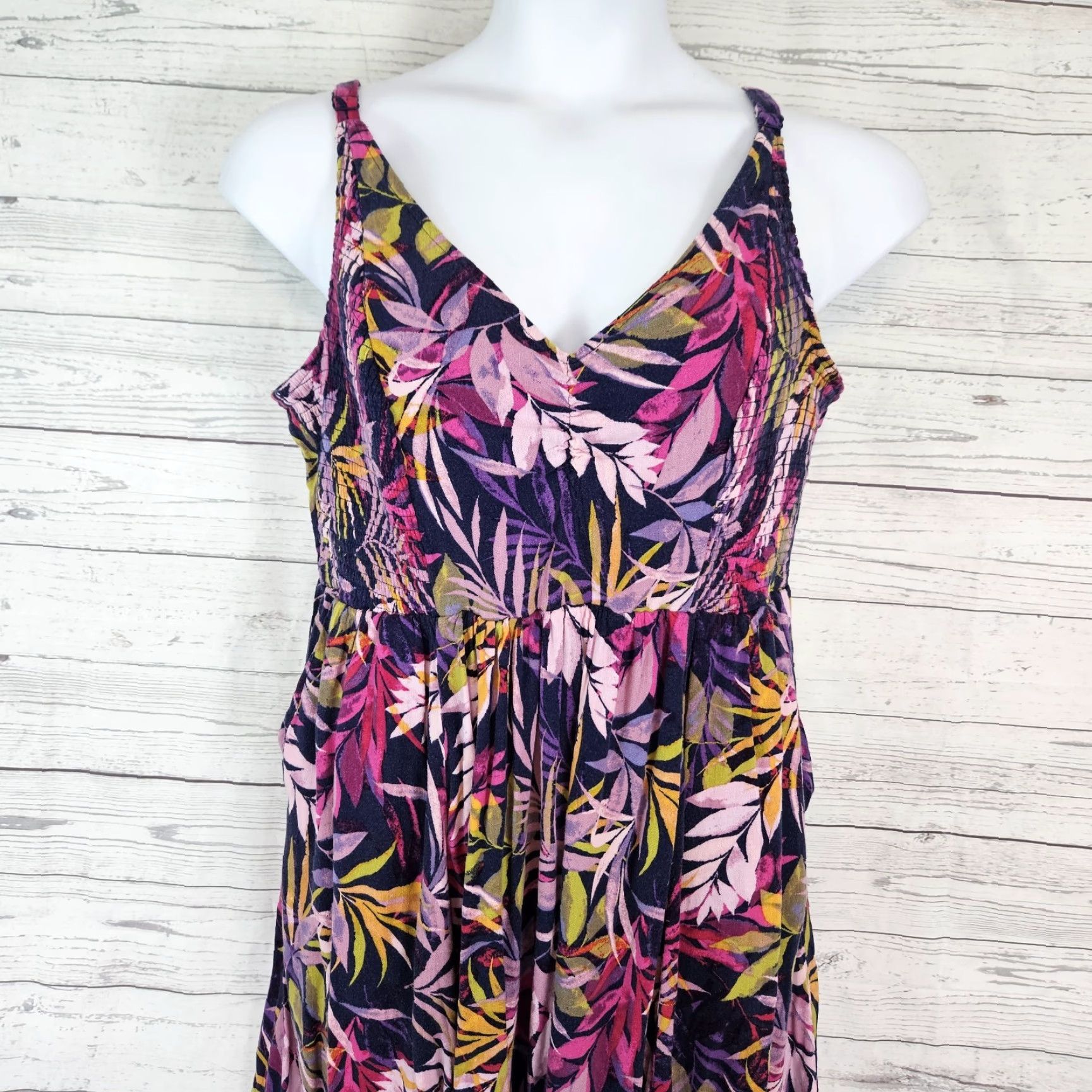 Torrid Torrid Womens Smocked Midi Dress Sz 2 Purple Pink Leaf Print Rayon Blend Size XXL / US 16-18 / IT 52-54 - 2 Thumbnail