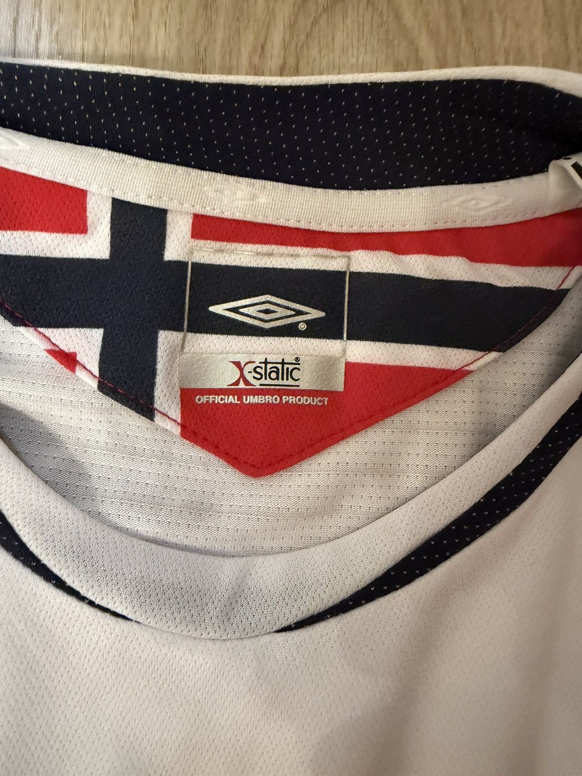 Umbro National team of Norway 🇳🇴 2005/2006 UMBRO Size US XL / EU 56 / 4 - 7 Thumbnail