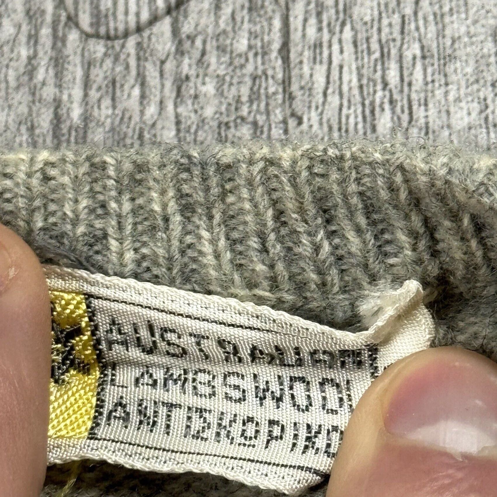 Vintage VINTAGE TRICOHAR AUSTRALIAN LAMBSWOOL V-NECK SWEATER VEST MENS LARGE GRAY HEATHERED CLASSIC Size US L / EU 52-54 / 3 - 4 Thumbnail