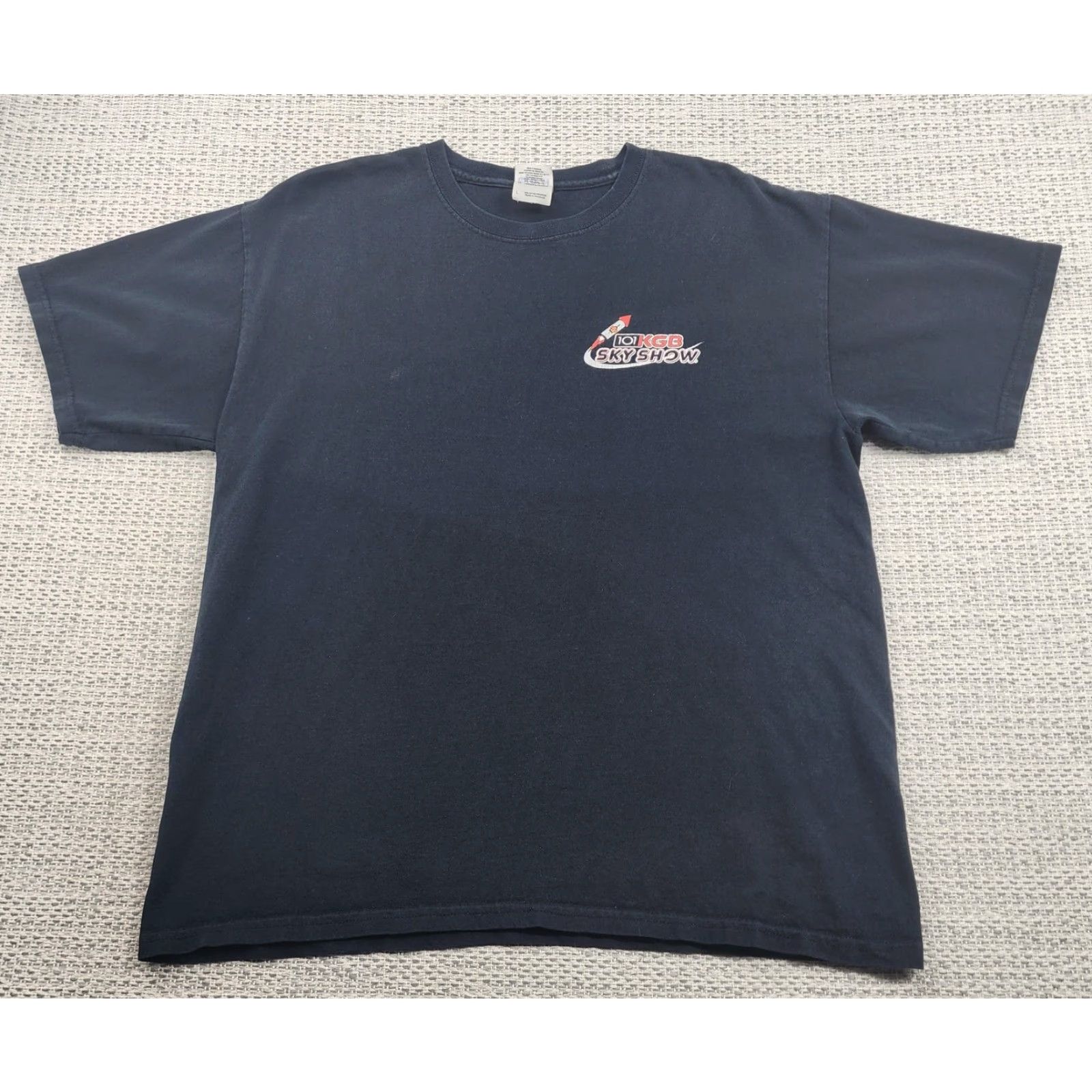 Gildan VINTAGE 101 KGB Sky Show Shirt Mens Large Black Gildan Heavy Cotton Crew Neck T-Shirt Graphic Print Logo Rocket Back Size US L / EU 52-54 / 3 - 3 Thumbnail