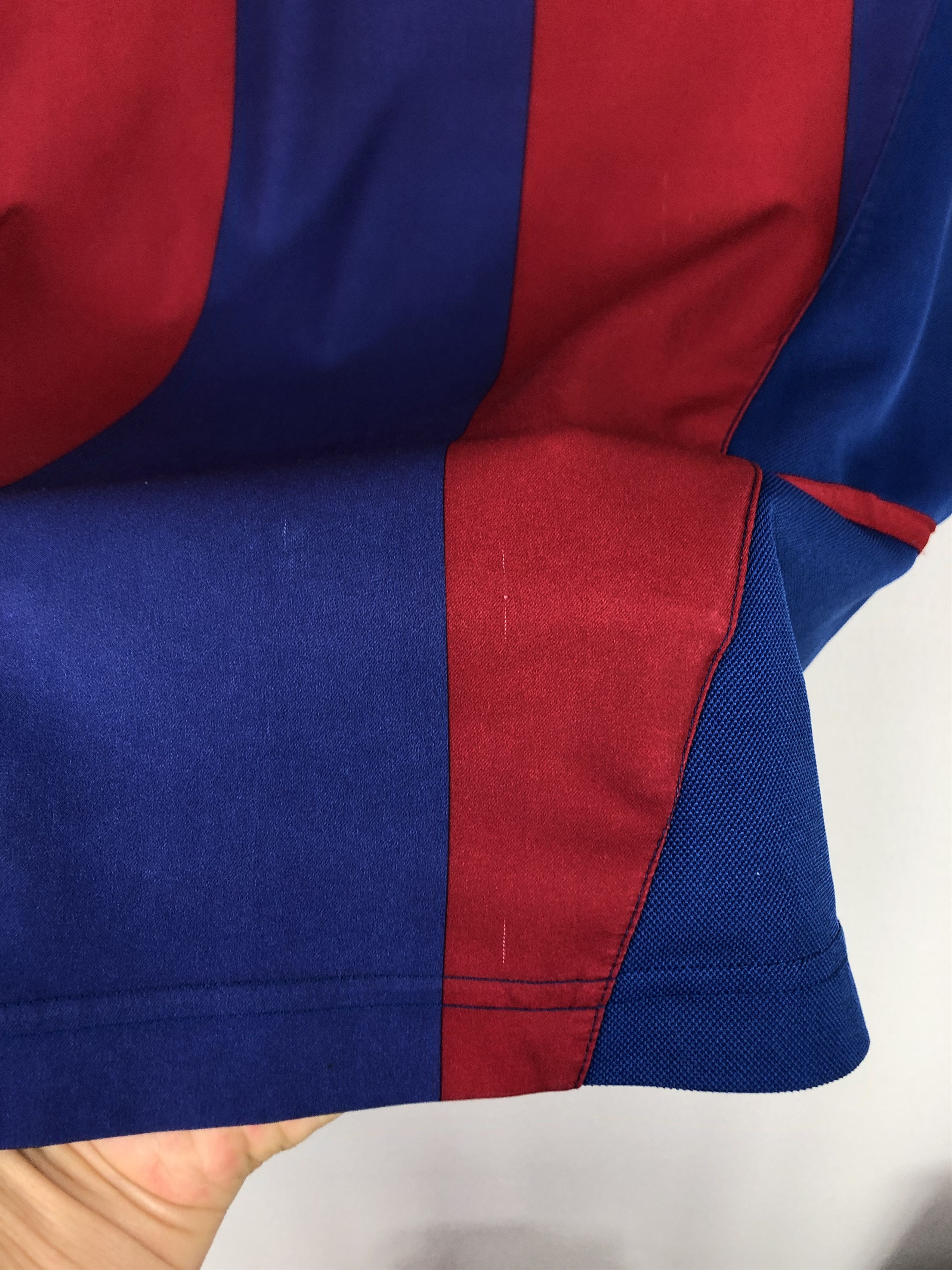 Nike Barcelona football shirt 2002 Soccer Nike Jersey Camiseta Size US S / EU 44-46 / 1 - 4 Thumbnail