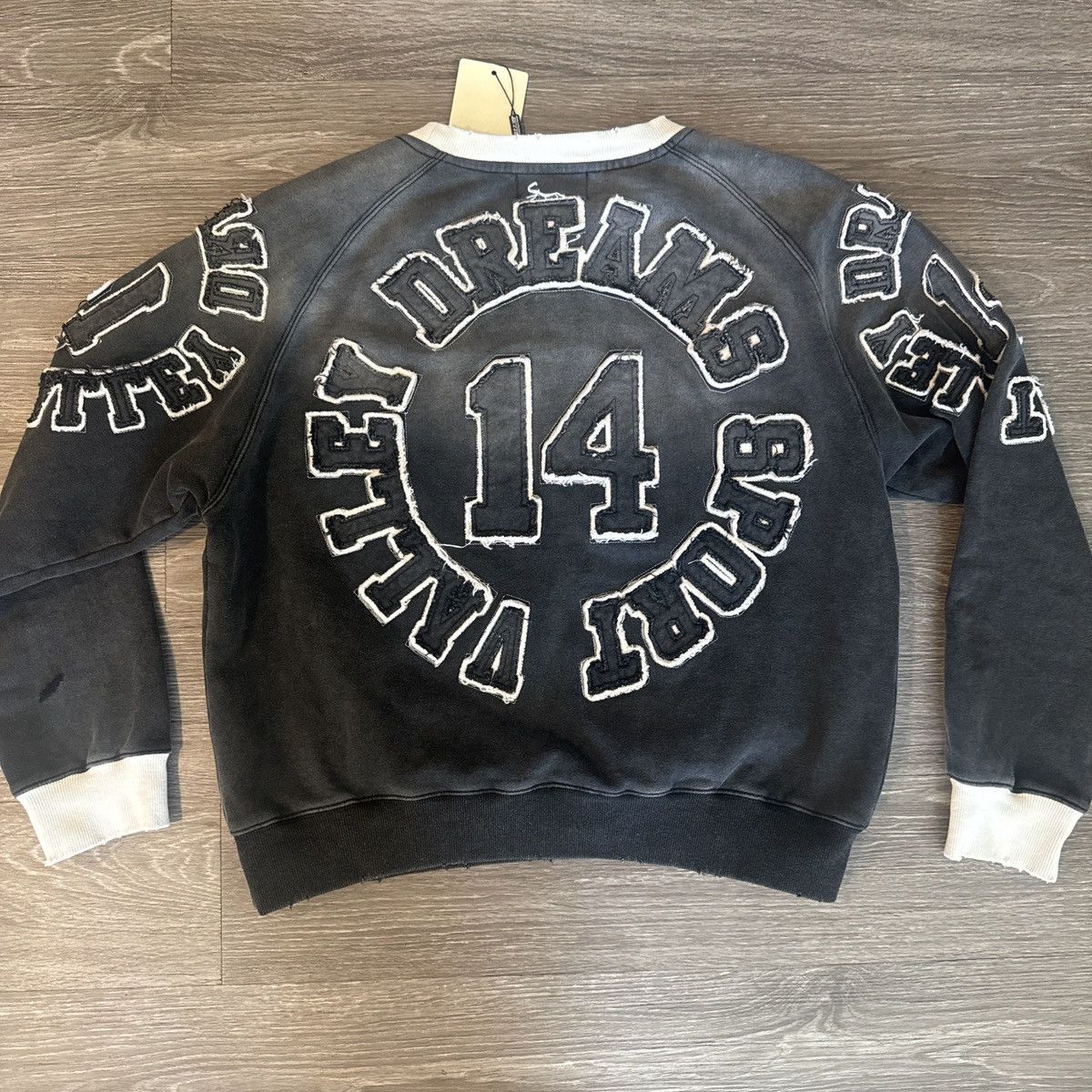Vale Vale Forever Insignia Crewneck Black Size US L / EU 52-54 / 3 - 2 Thumbnail