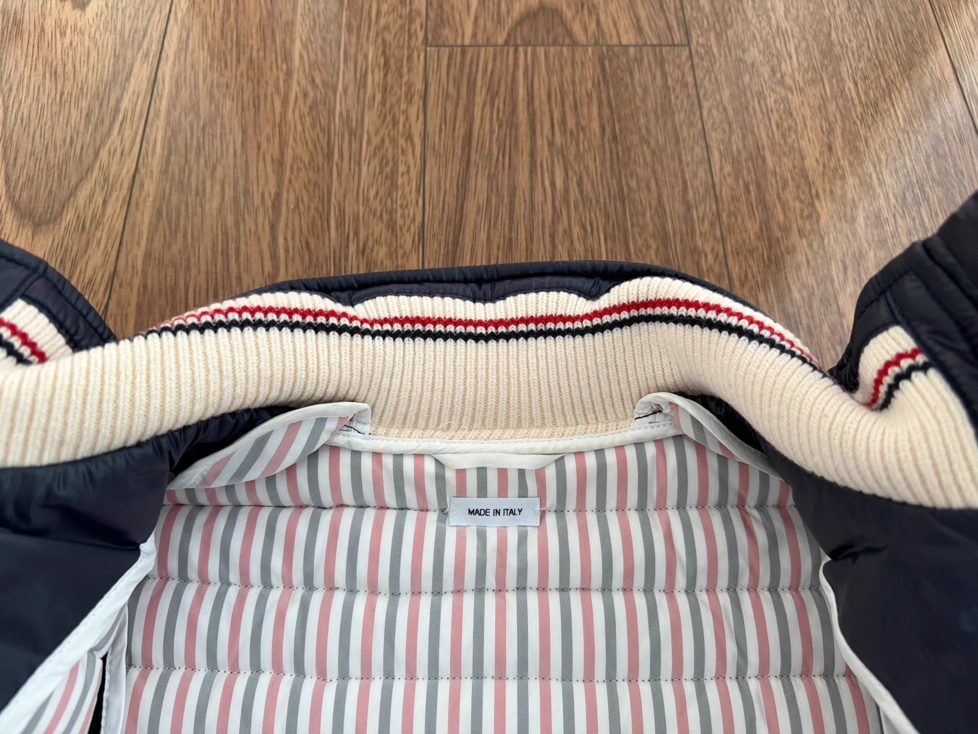 Thom Browne TB Women's 4-Bar Stripe Down Vest w/ Colored Lining 36 Size XS / US 0-2 / IT 36-38 - 4 Thumbnail