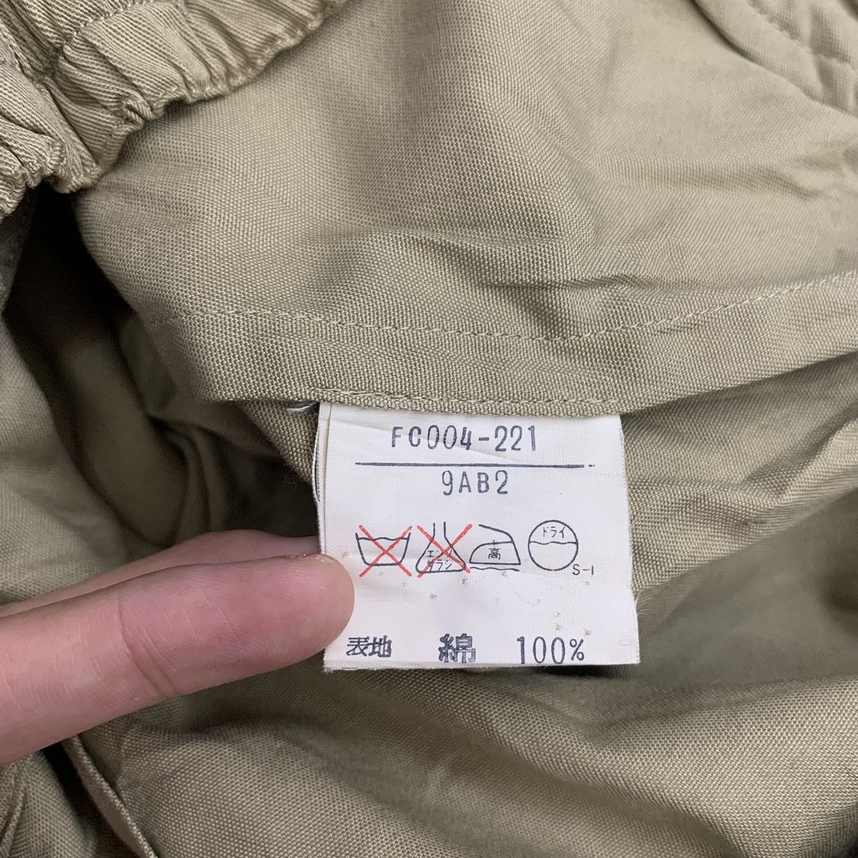 Burberry Vintage BURBERRYS England Brand Plain Beige Bomber Jacket Size US L / EU 52-54 / 3 - 5 Thumbnail