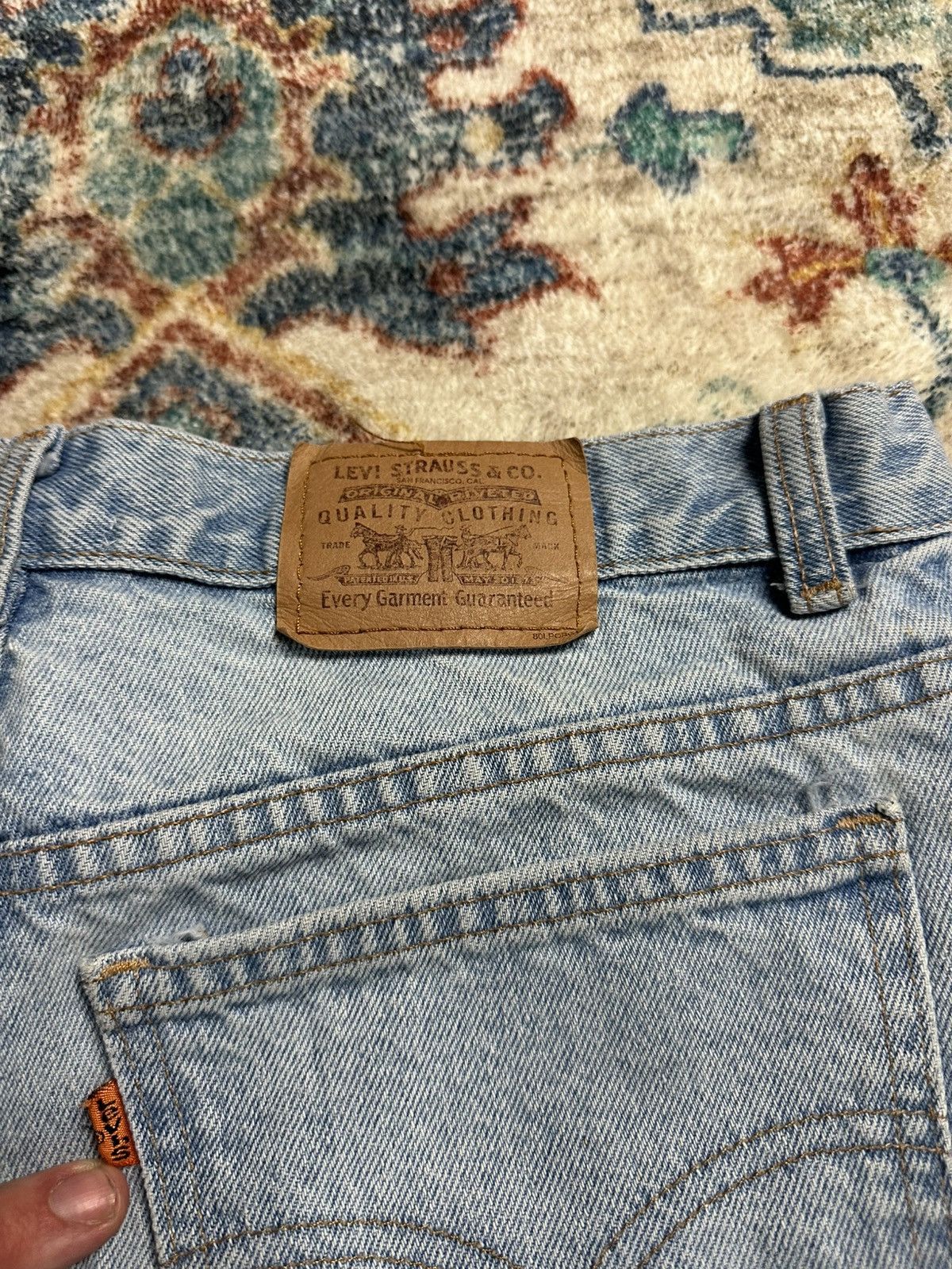 Levi's × Vintage Vintage Levi’s Ripped Lightwash Jeans Size 32 Size US 32 / EU 48 - 5 Thumbnail