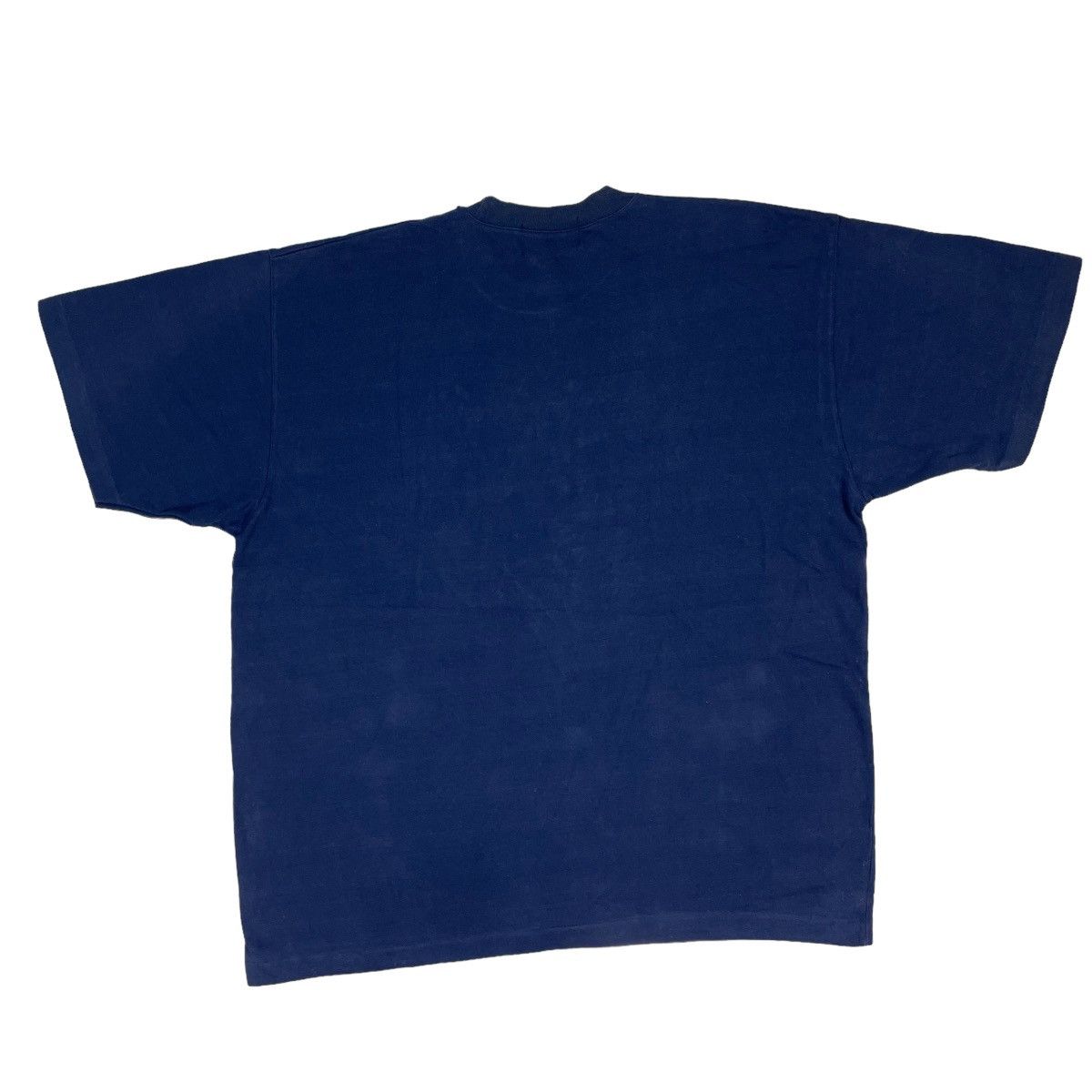 Vintage Vintage 1997 Hong Kong Alfred Embossed Tee Size US L / EU 52-54 / 3 - 8 Thumbnail