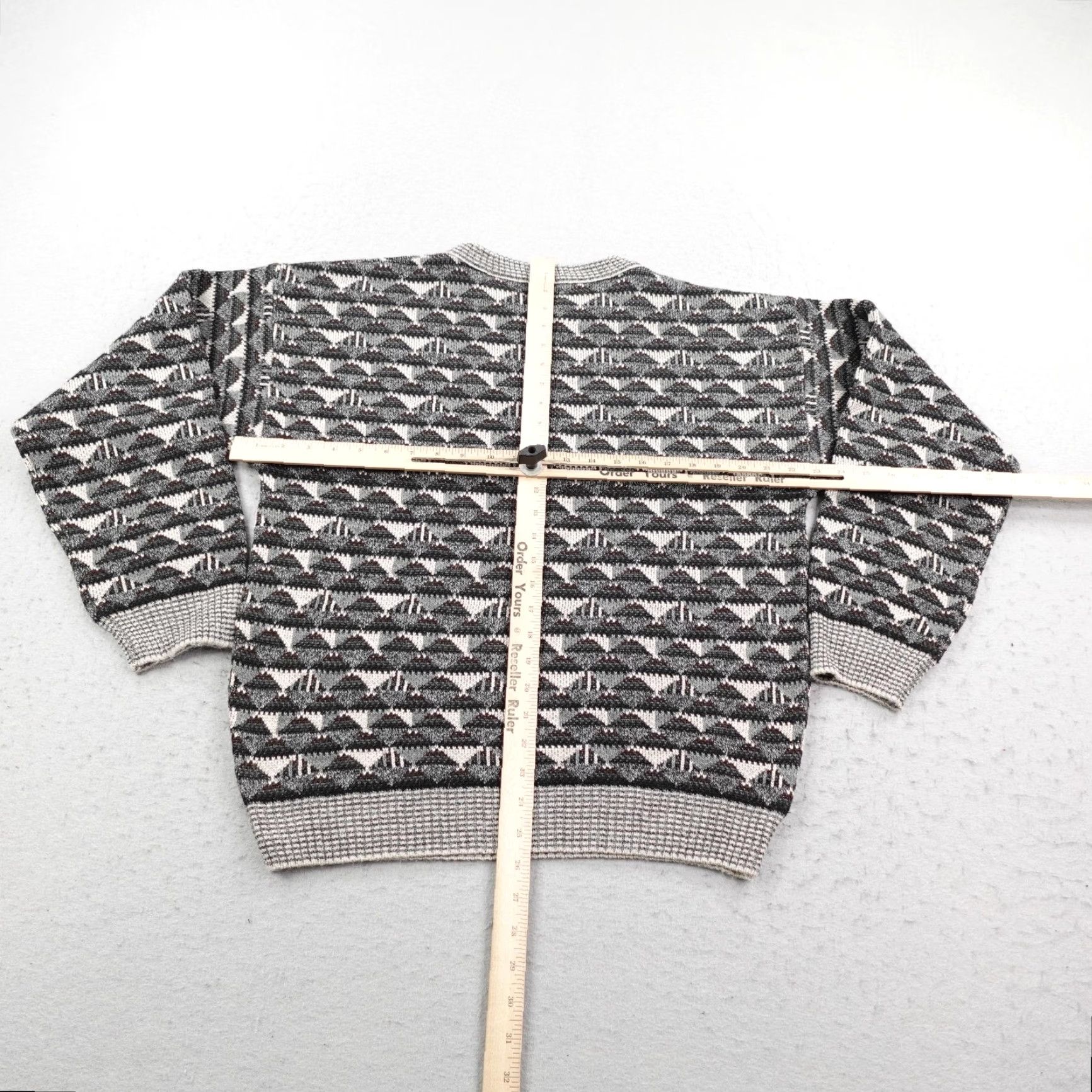 Vintage VINTAGE Tribute Sweater Mens Large Gray Geometric Knit Grandpa Pullover Crewneck Size US L / EU 52-54 / 3 - 5 Thumbnail