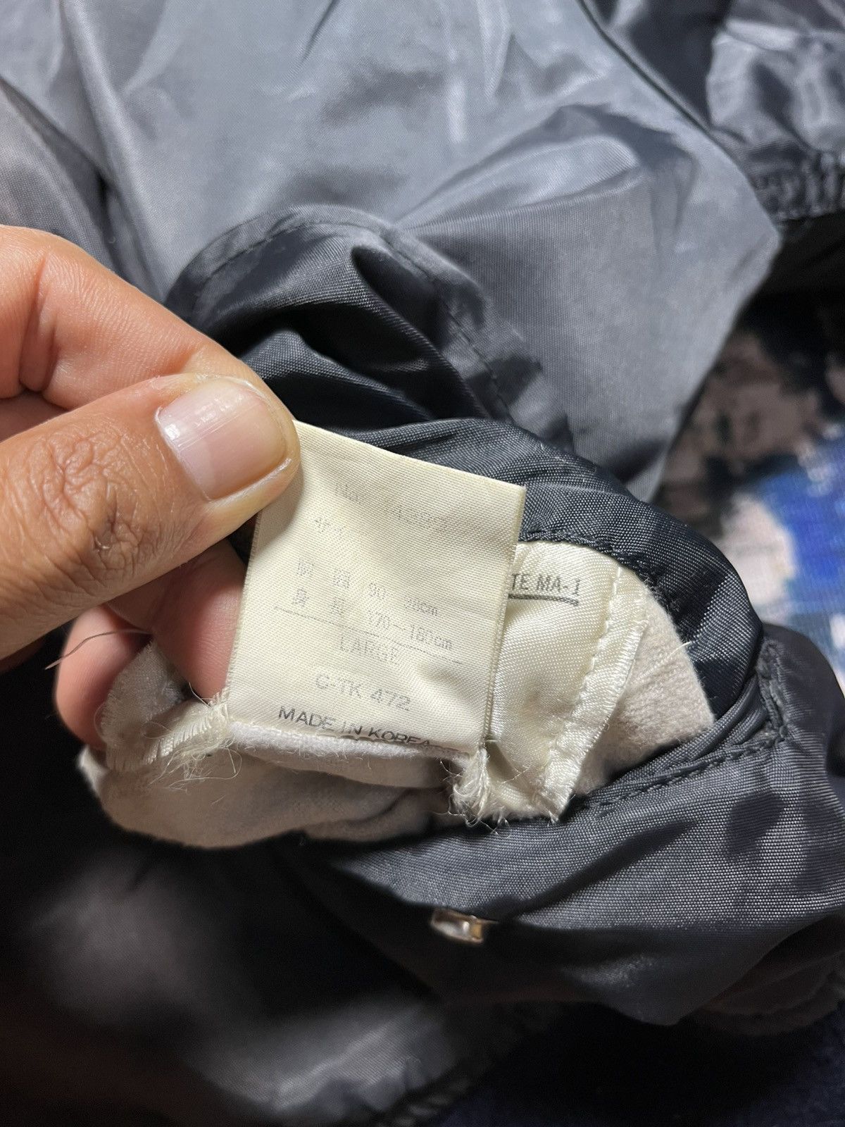 Vintage Vintage MA-1 Bomber Jacket Sun Faded 90s Size US L / EU 52-54 / 3 - 8 Thumbnail