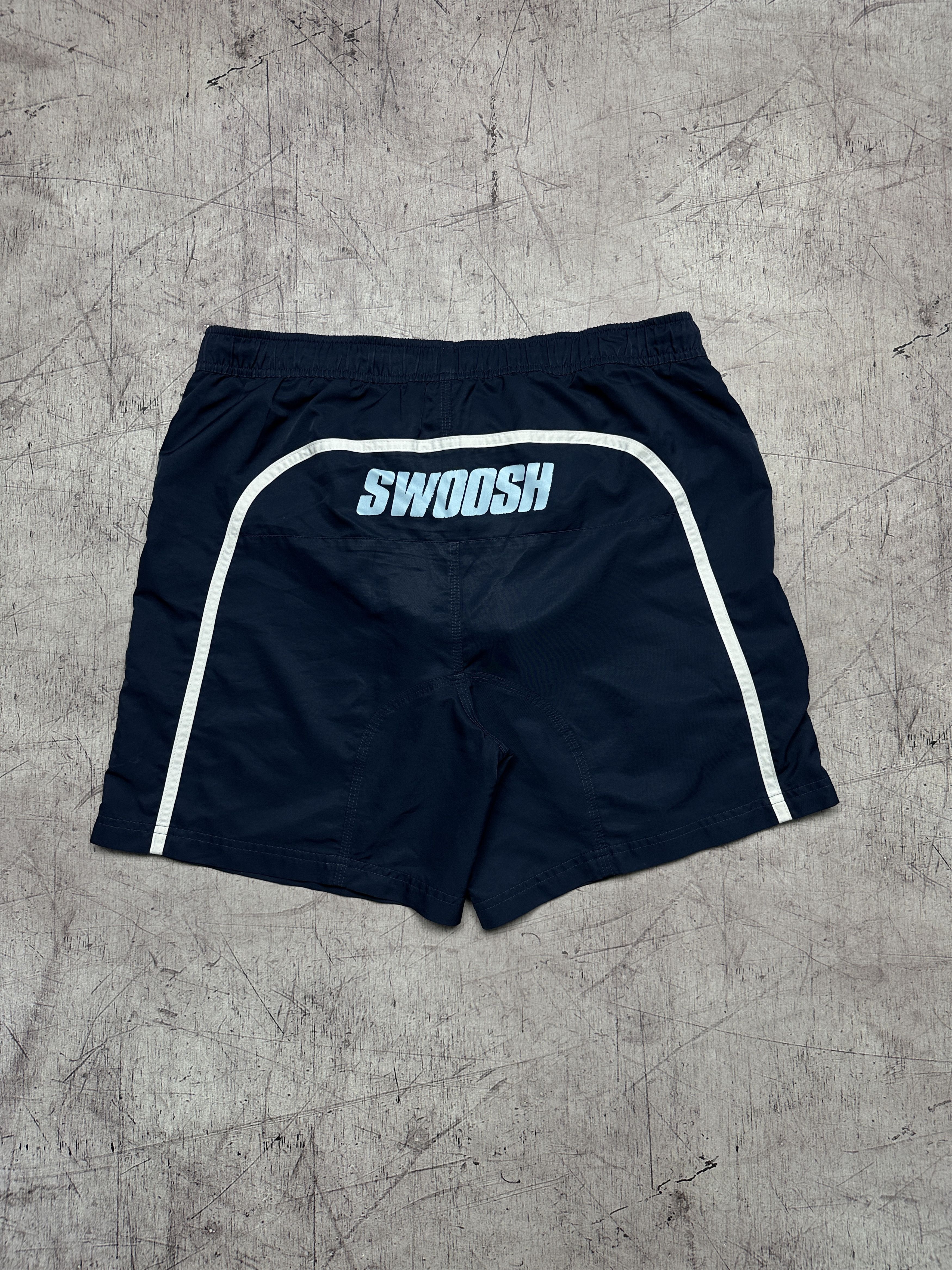 Nike Nike Vintage Mens Nylon Shorts Size US 34 / EU 50 - 1 Thumbnail