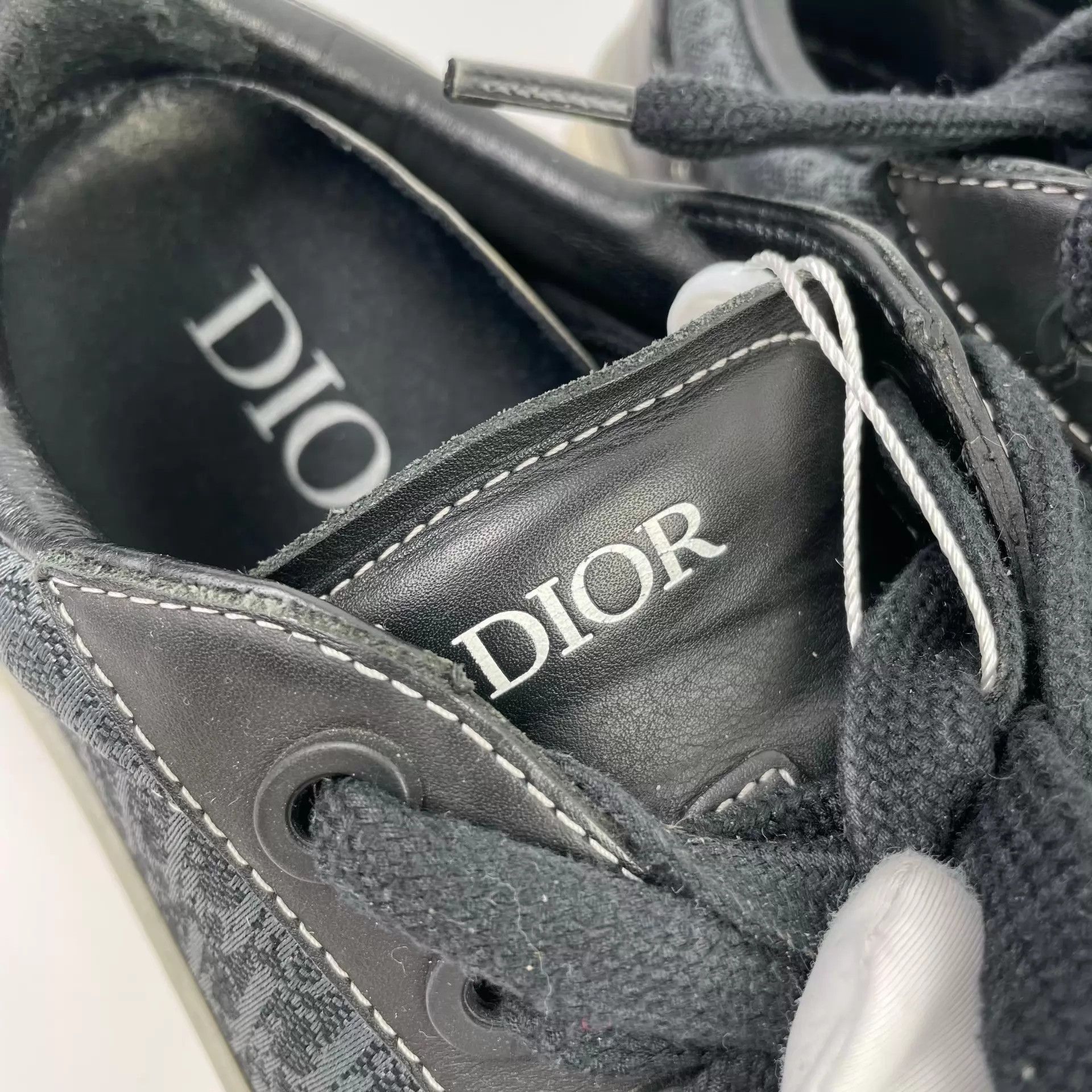 Dior Dior Side Logo Print Black & White Sneakers EUR 41 Size US 8 / EU 41 - 8 Thumbnail