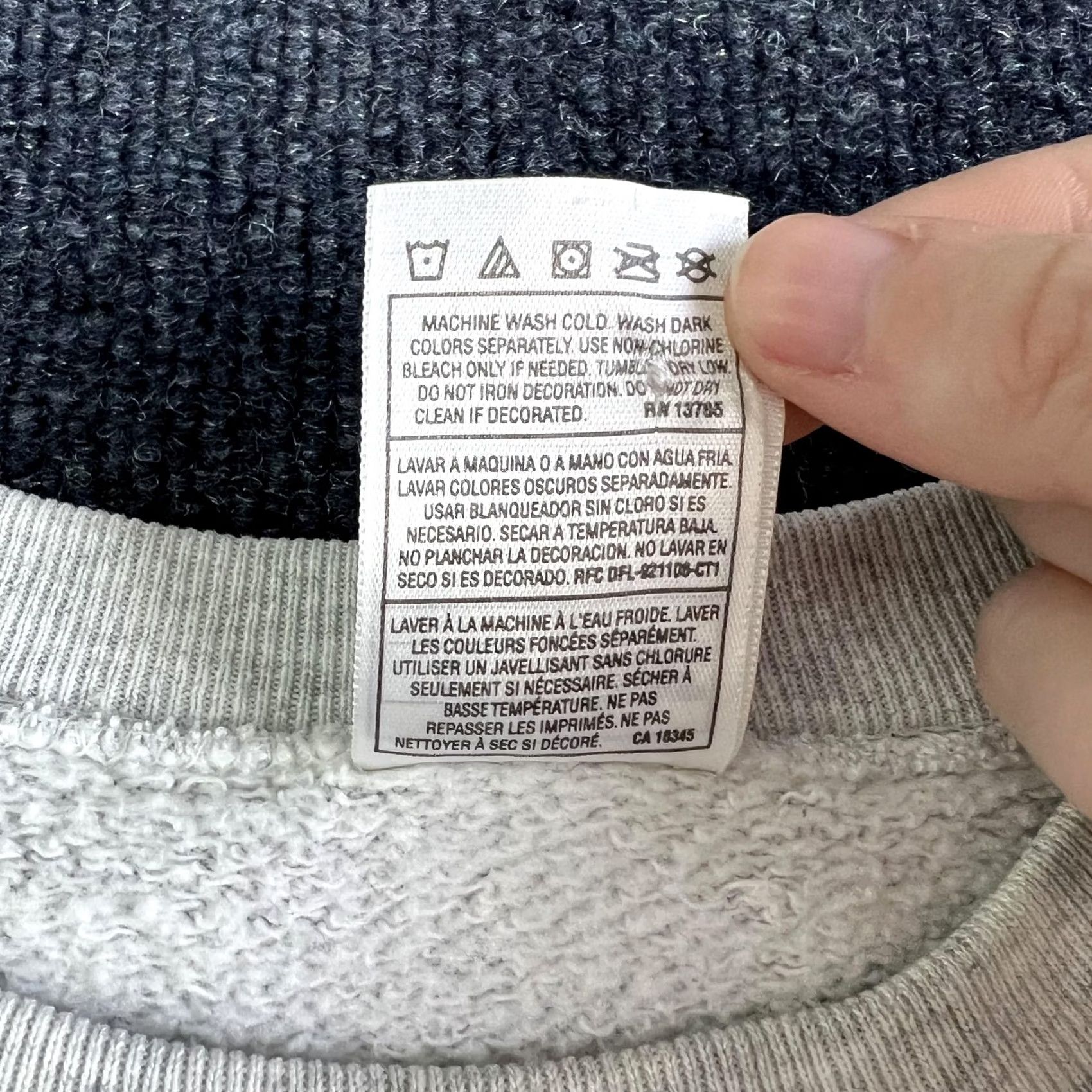 Fruit Of The Loom VINTAGE Lhasa Apso Sweatshirt Mens Large Gray My Dog Walks All Over Me 90s Size US L / EU 52-54 / 3 - 4 Thumbnail
