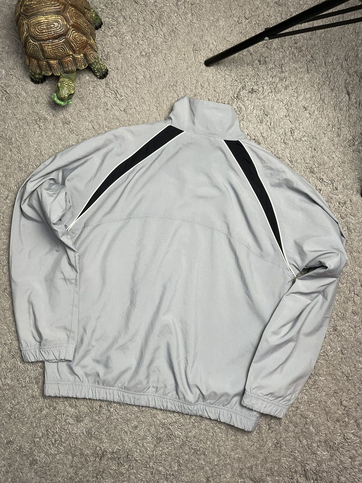 Nike Vintage Nike Small Logo Swoosh Track Jacket M Size US M / EU 48-50 / 2 - 5 Thumbnail