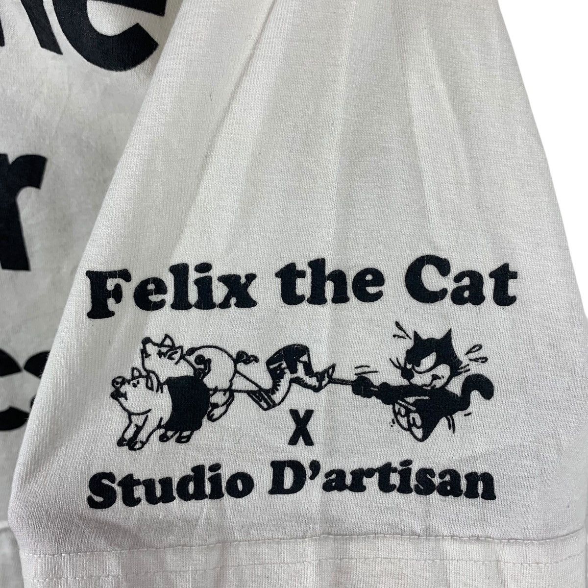 Studio D'Artisan STUDIO D’ARTISAN strange cat serious pig spellout tee Size US L / EU 52-54 / 3 - 10 Thumbnail