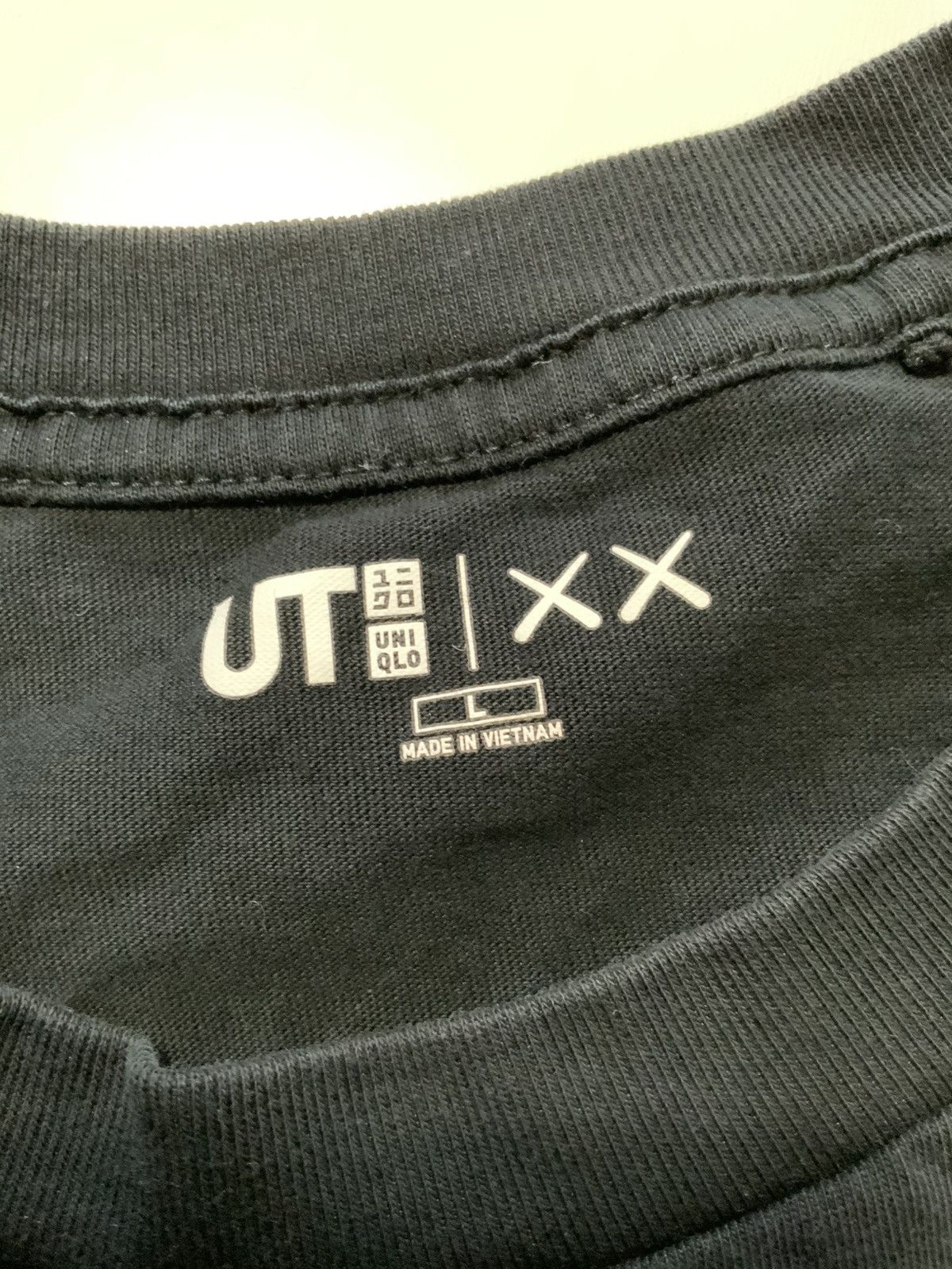 Kaws × Uniqlo Uniqlo UT X Kaws Companion Limited Edition Black S/S T-Shirt Size US L / EU 52-54 / 3 - 7 Thumbnail