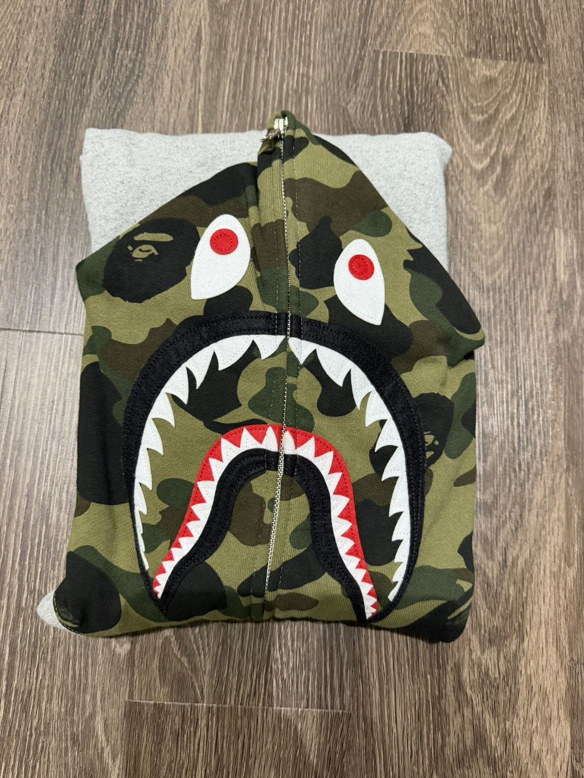 BAPE
