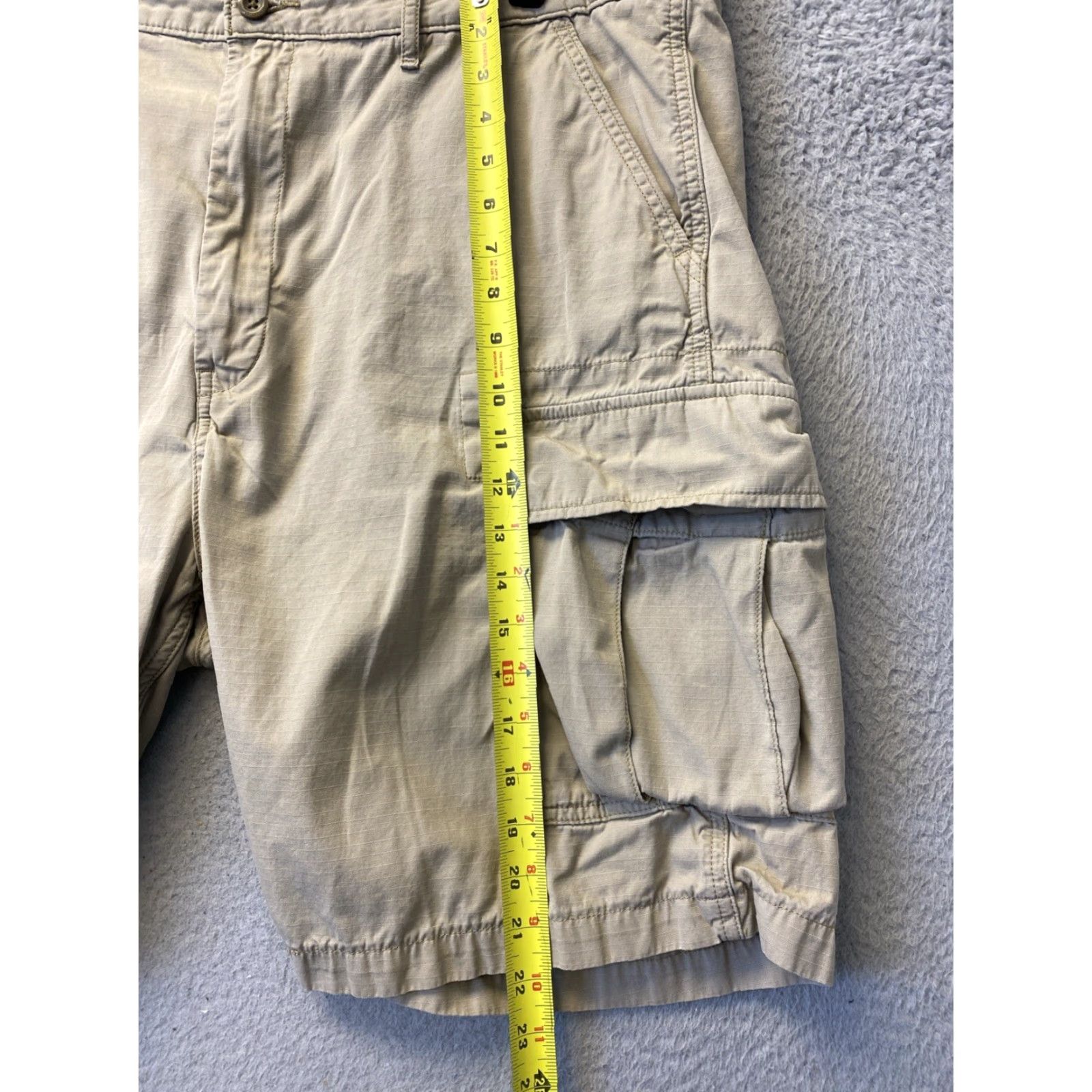 Levi's Levi's Men's Cargo Shorts 40 Relaxed Fit Cotton Blend Tan Casual Army Style Belted Size US 40 / EU 56 - 5 Thumbnail