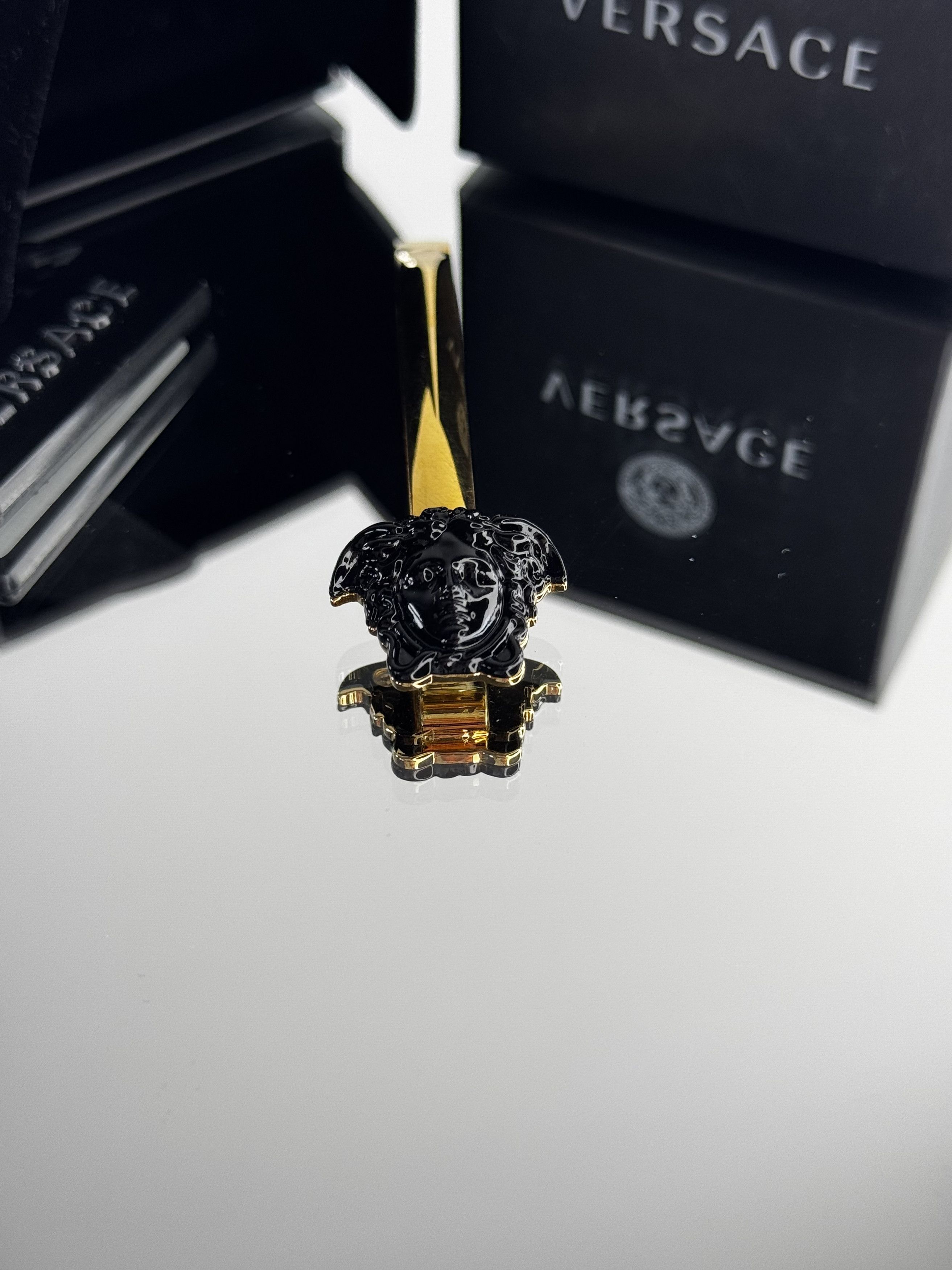 Versace Medusa Hair Clip Size ONE SIZE - 1 Thumbnail