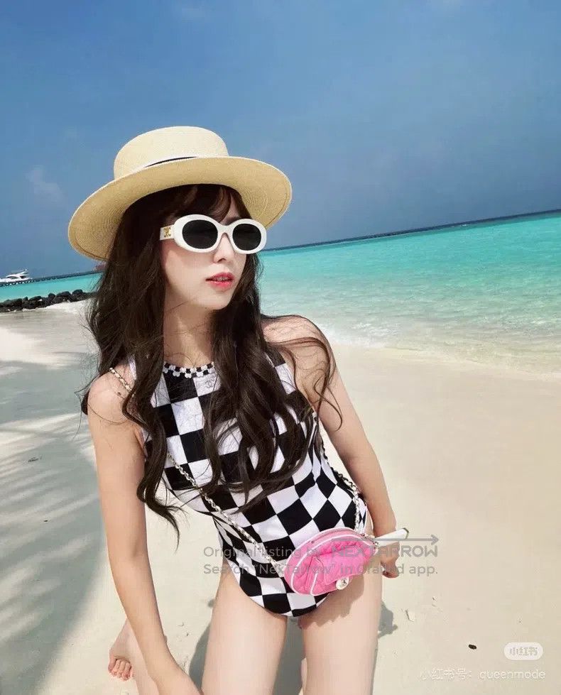 Chanel Chanel 23c black and white plaid swimsuit Size 42" / US 20 - 5 Thumbnail