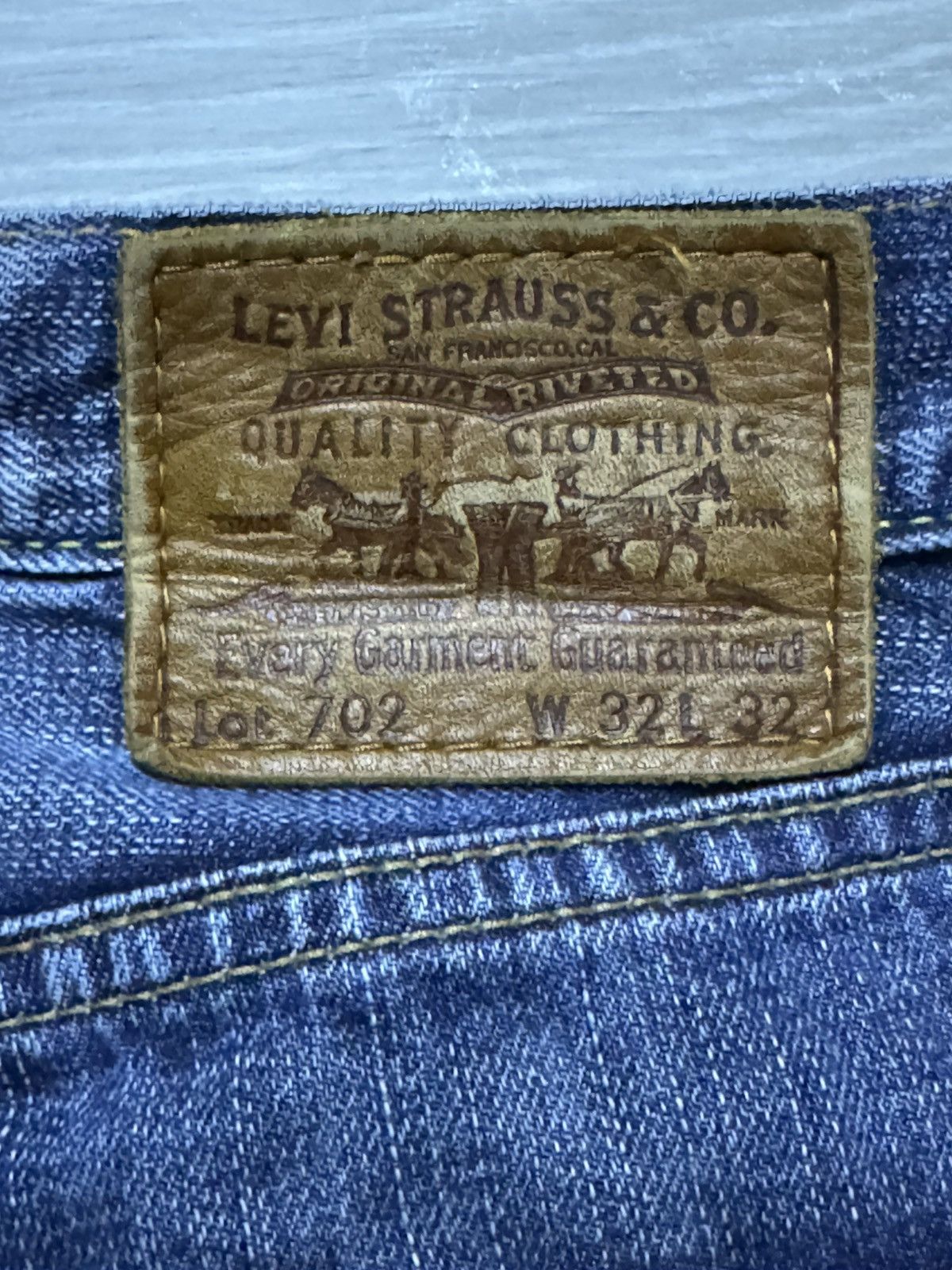 Levi's Vintage Levis 702 90s Faded Wash Distressed Straight Jeans Size US 32 / EU 48 - 16 Thumbnail