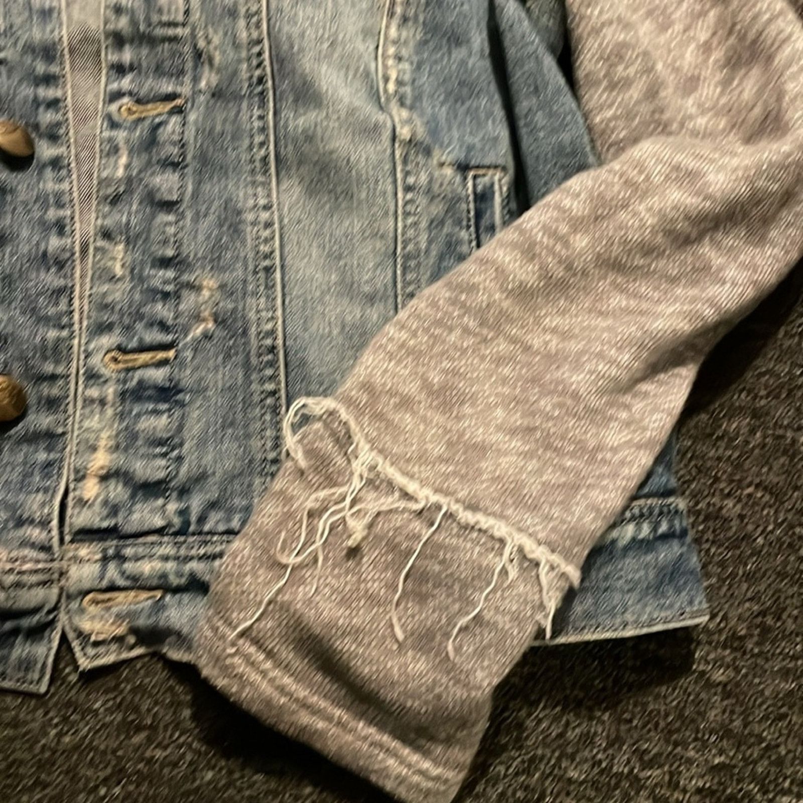 Free People Free People Denim Gray Sweater Distressed Sleeves Jacket Size L / US 10 / IT 46 - 2 Thumbnail