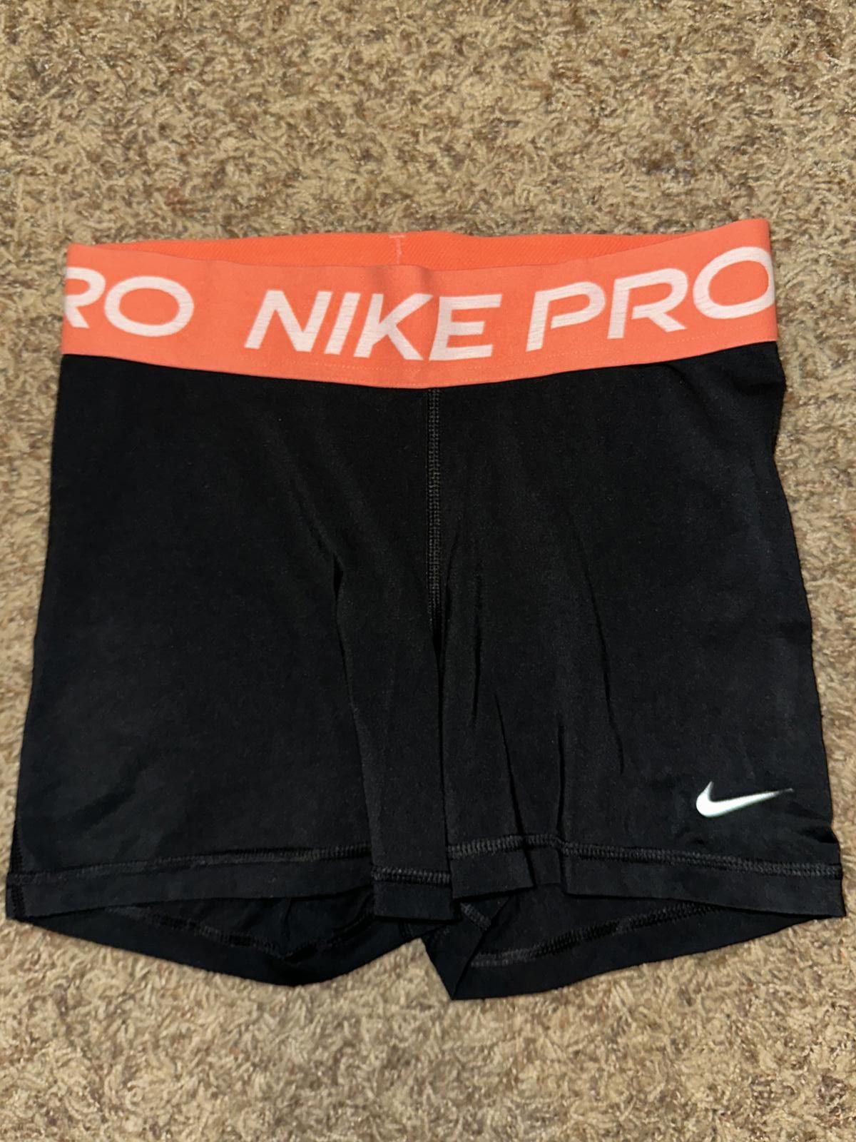 Nike Nike Women's Pro 3 Inch Training Shorts Size 28" / US 6 / IT 42 - 1 Thumbnail