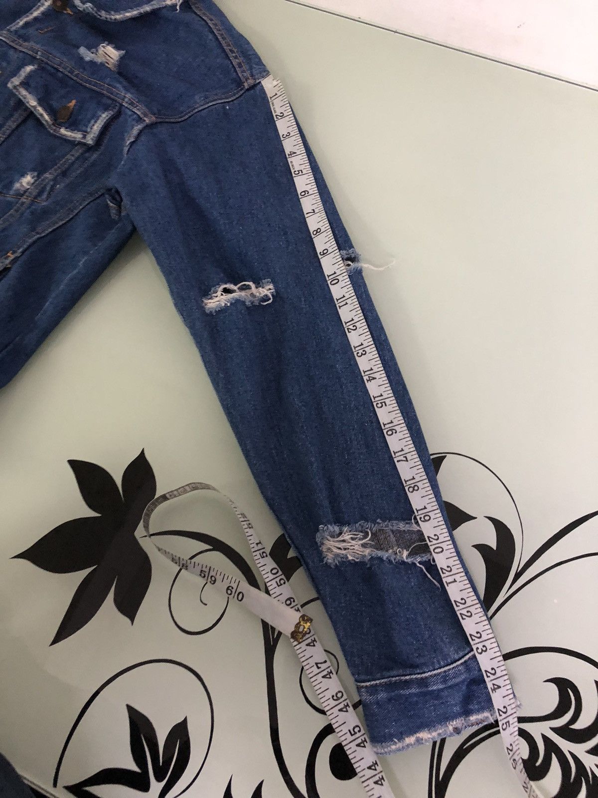 Seditionaries Korean Brans Vincent Punk Distressed Denim Trucker Jacket Size US L / EU 52-54 / 3 - 20 Thumbnail