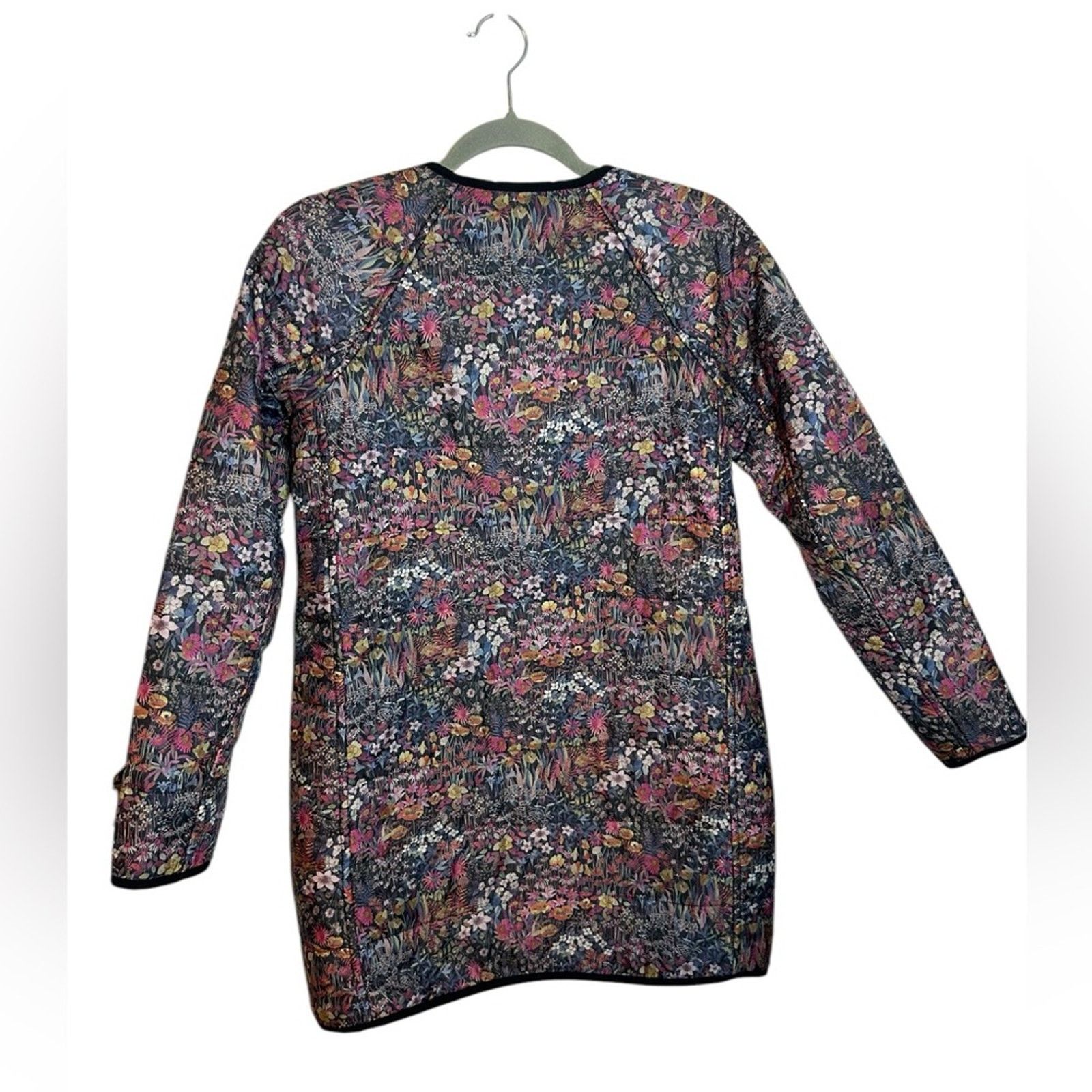 J.Crew J.Crew Reversible Floral Liberty Fabric Quilted Jacket Size XXS / US 00 / IT 34 - 2 Thumbnail