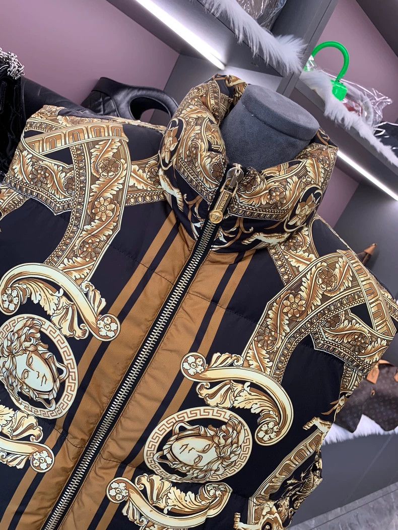 Versace Versace Medusa baroque print vest Size US XL / EU 56 / 4 - 3 Thumbnail