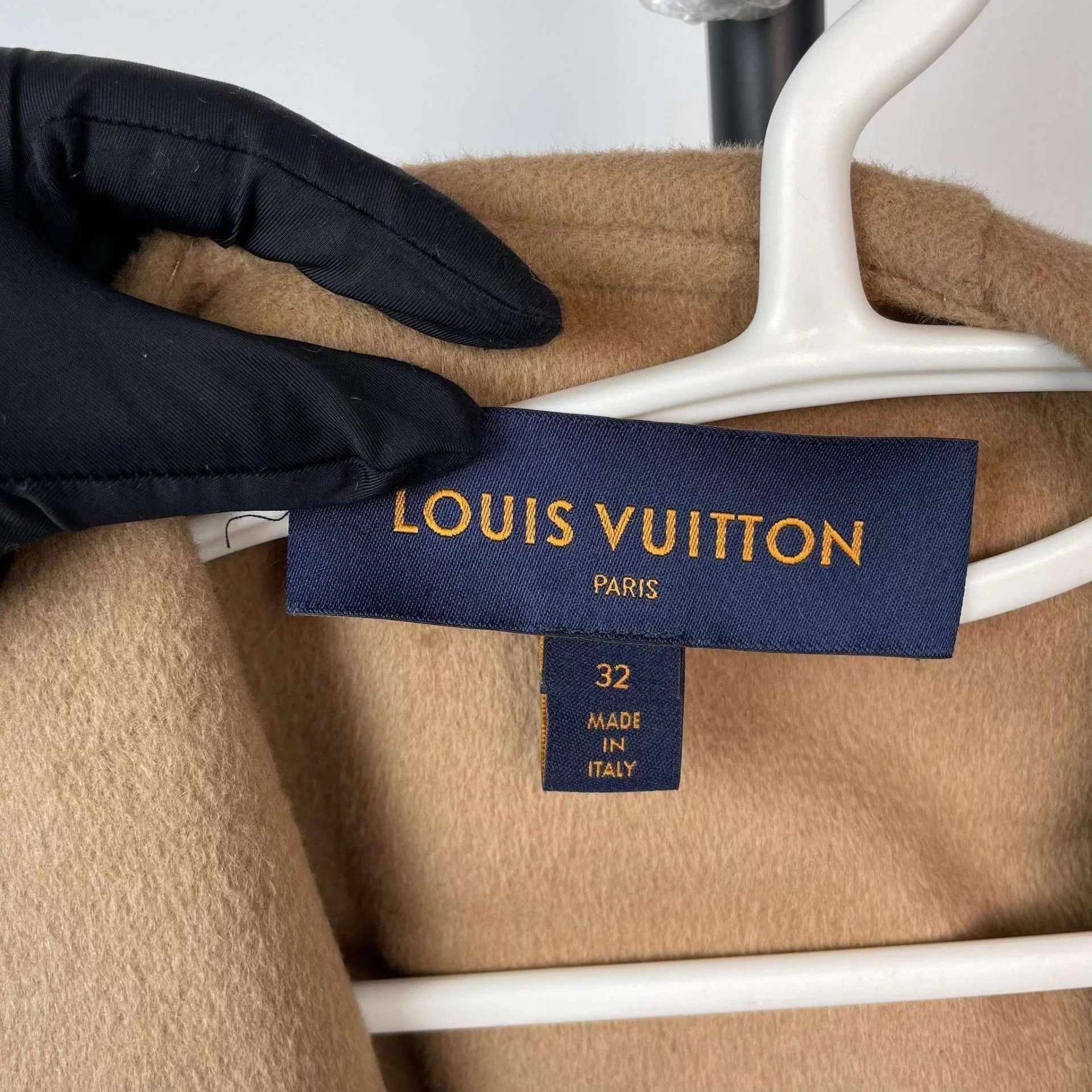 Louis Vuitton LV hooded camel 32 cape coat Size XXS / US 00 / IT 34 - 4 Thumbnail