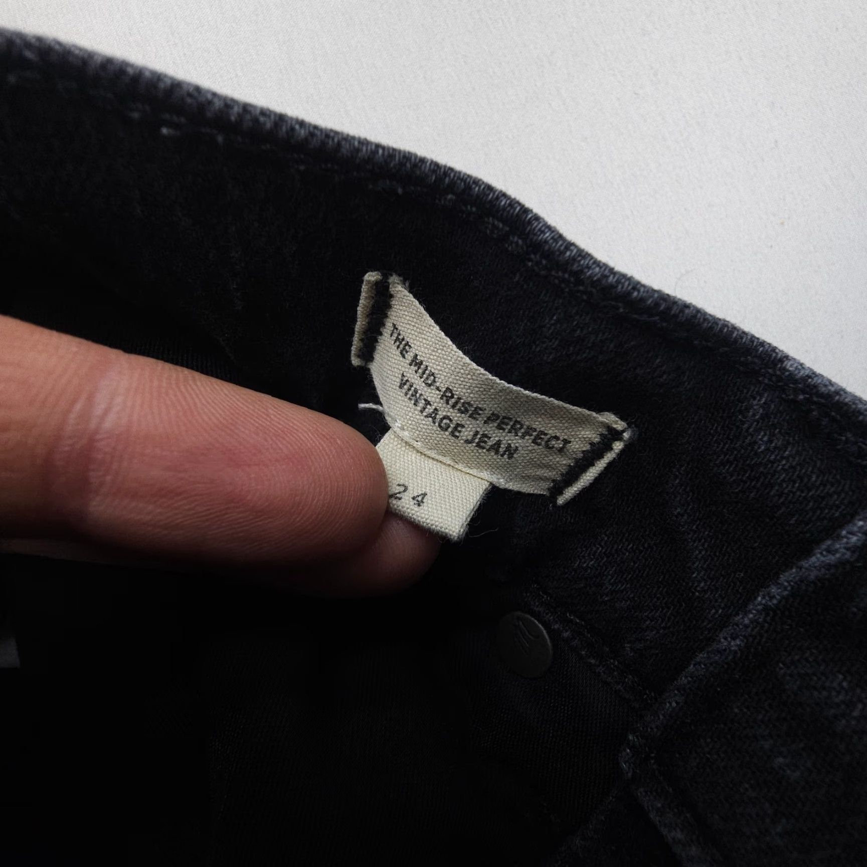 Madewell VINTAGE Madewell The Mid Rise Perfect Vintage Jeans 24 Black Crop Denim Size 42" / US 20 - 5 Thumbnail