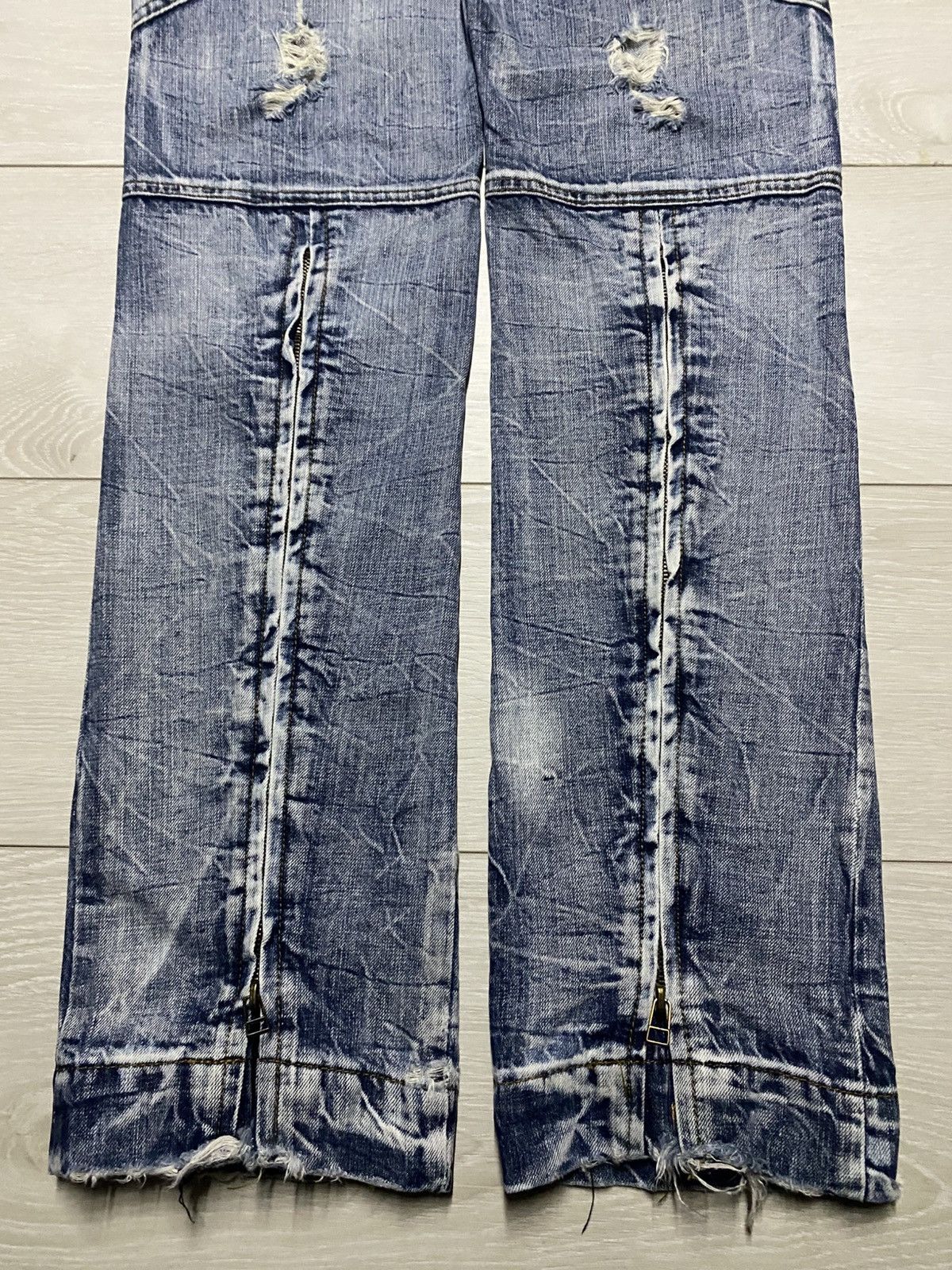 semanticdesign SemanticDesign Tactical Distressed Multipocket Flare Jeans Size US 32 / EU 48 - 11 Thumbnail