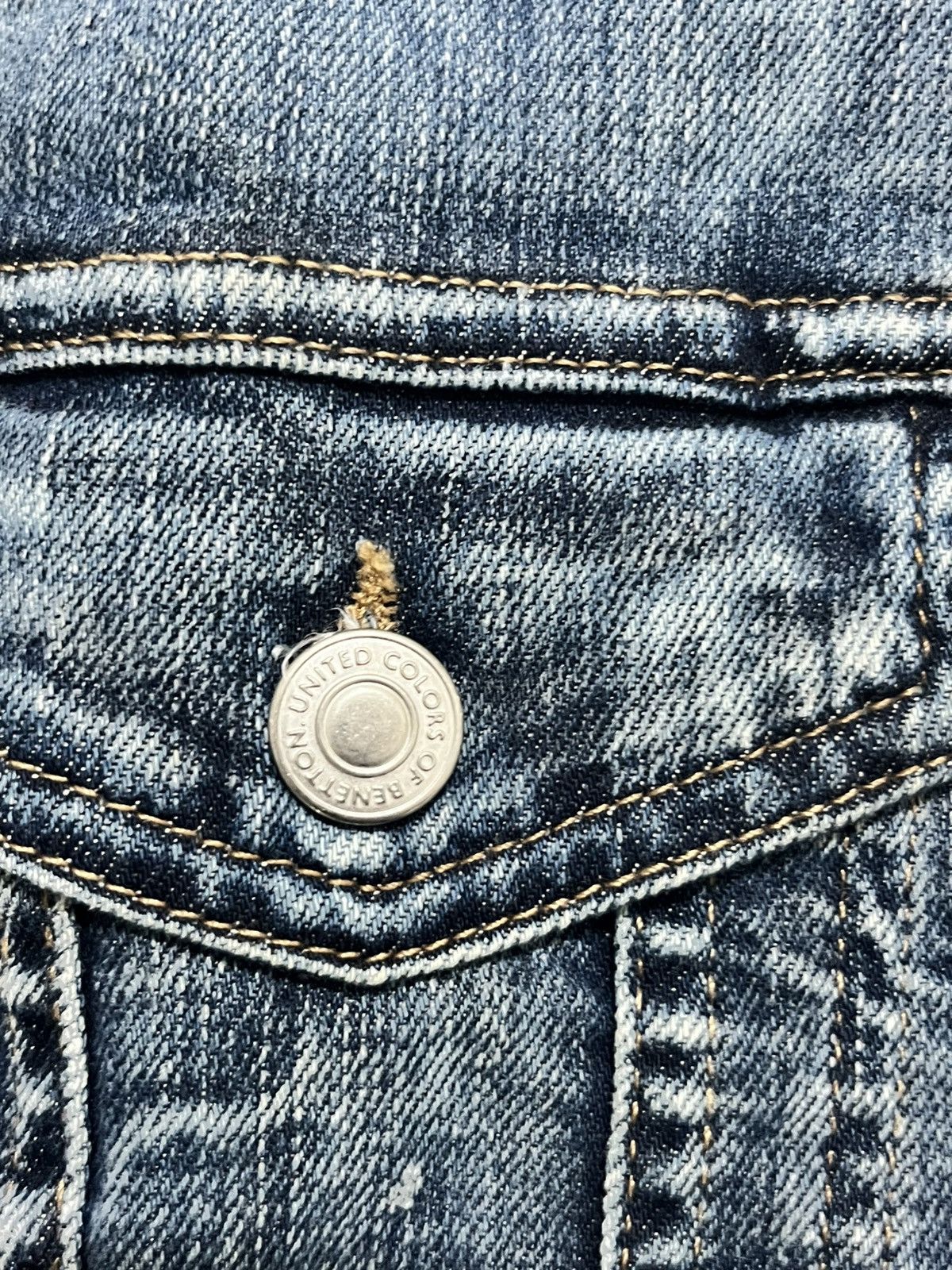 Other Benetton Denim Jacket Vintage Wash Made in Italy Size XS / US 0-2 / IT 36-38 - 3 Thumbnail
