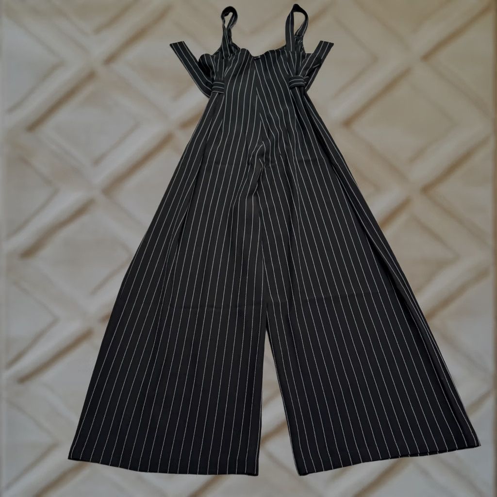 Urban Outfitters VINTAGE skjøn? Size 28" / US 6 / IT 42 - 1 Thumbnail