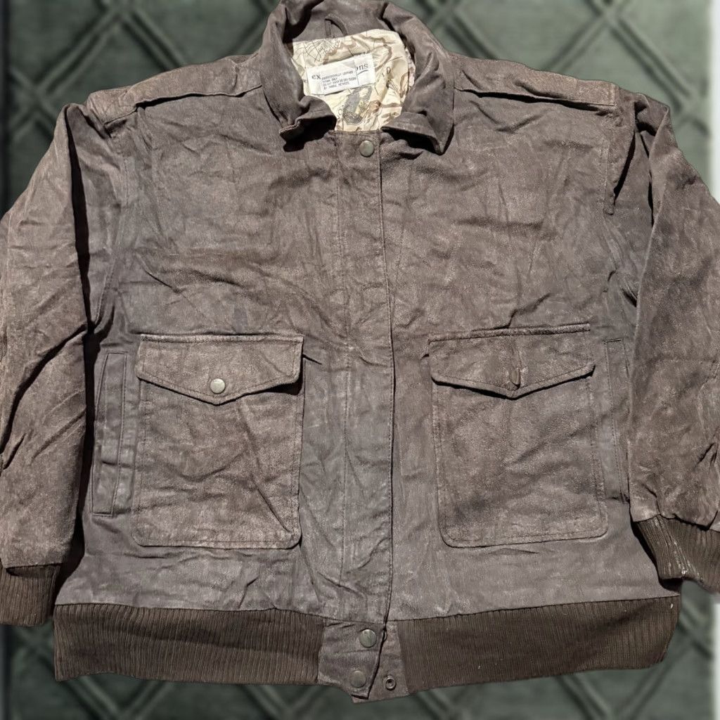 Vintage VINTAGE Explorations Leather Bomber Jacket Men Gray Map Lined Size M Size US M / EU 48-50 / 2 - 1 Thumbnail