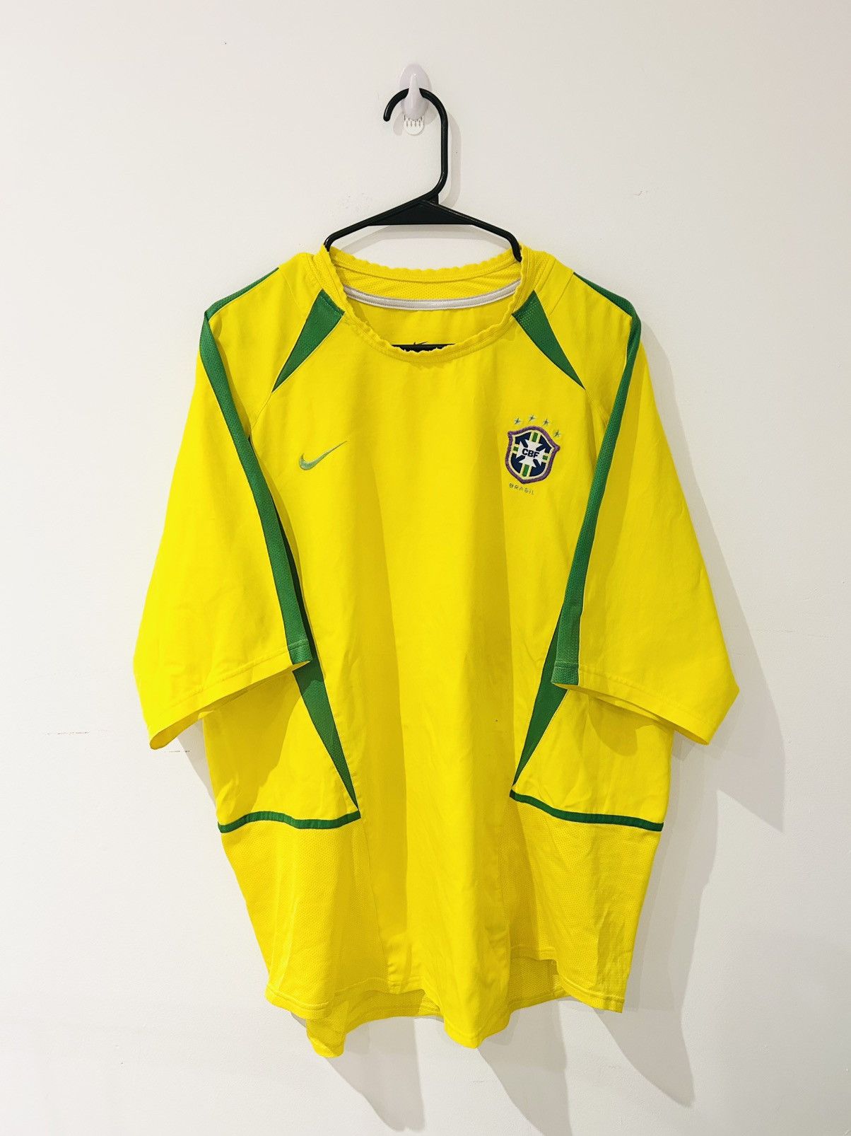 Nike Brazil 2002 home jersey Size US XL / EU 56 / 4 - 1 Thumbnail