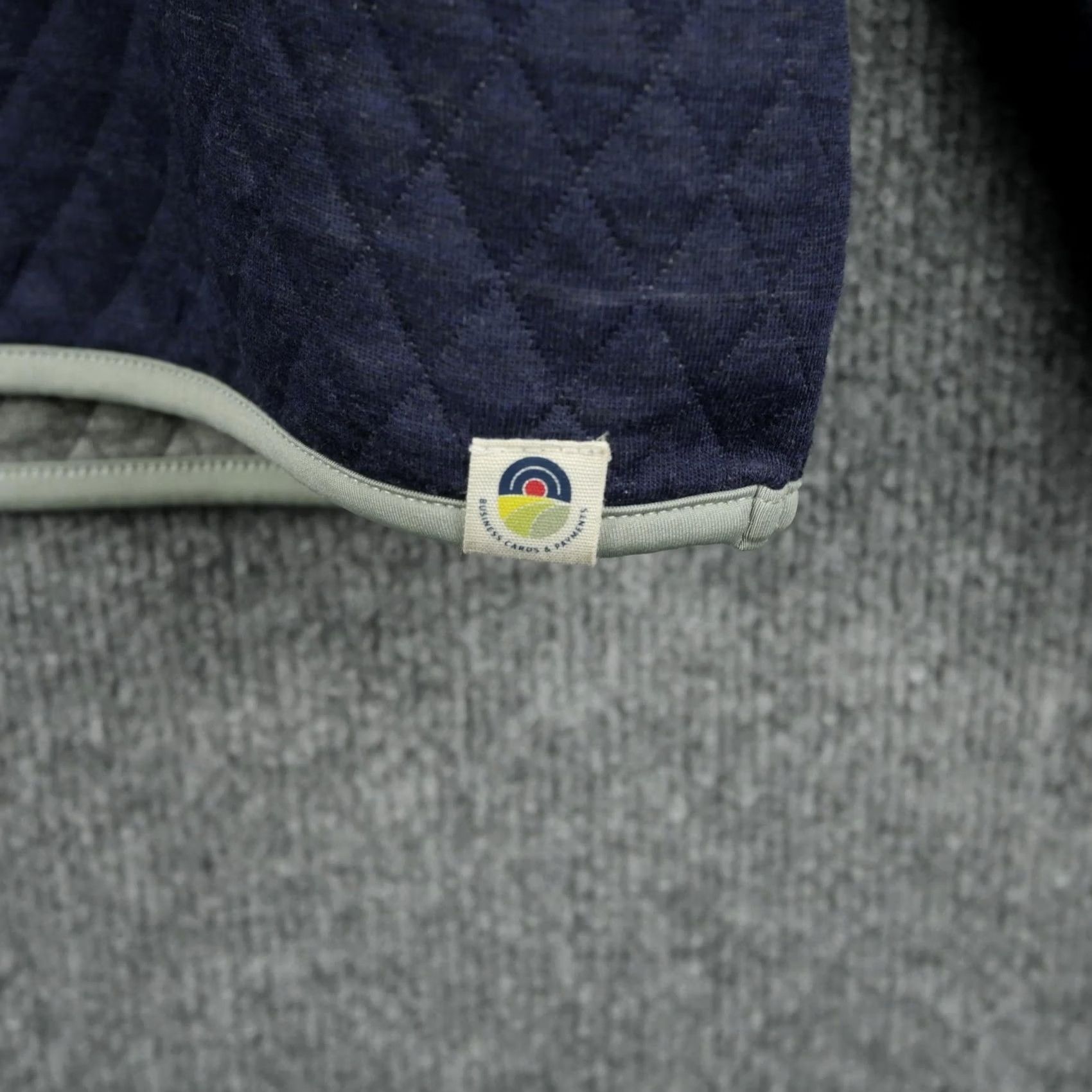 Marine Layer Marine Layer Reversible Corbet Sweater Mens Large Navy Gray Quilted PullOver Mock Neck Knit Plaid Diamond Pattern Size US L / EU 52-54 / 3 - 3 Thumbnail