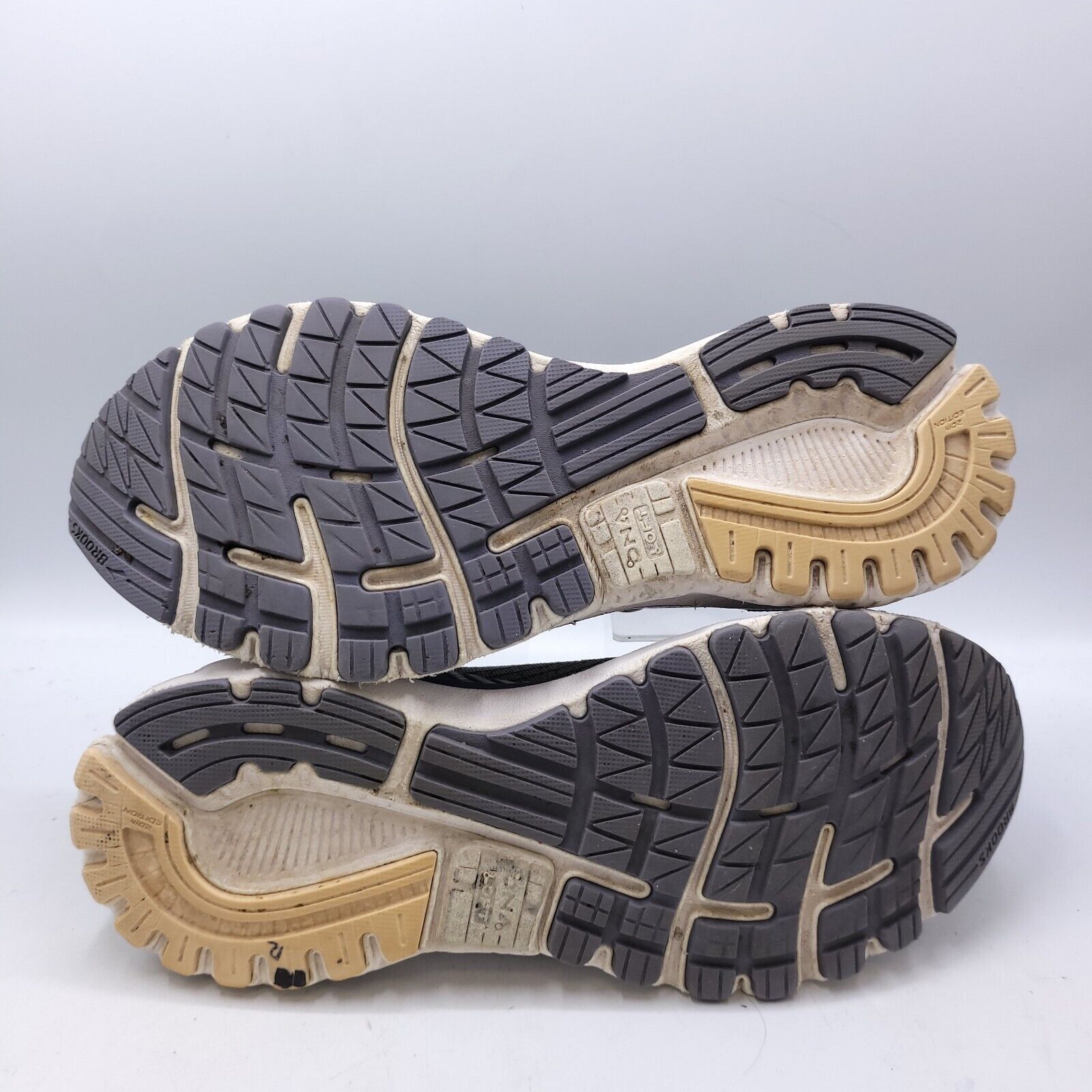 Brooks Brooks Adrenaline GTS 20 Shoe Womens Size 10 1202961B073 Size US 10 / IT 40 - 7 Thumbnail