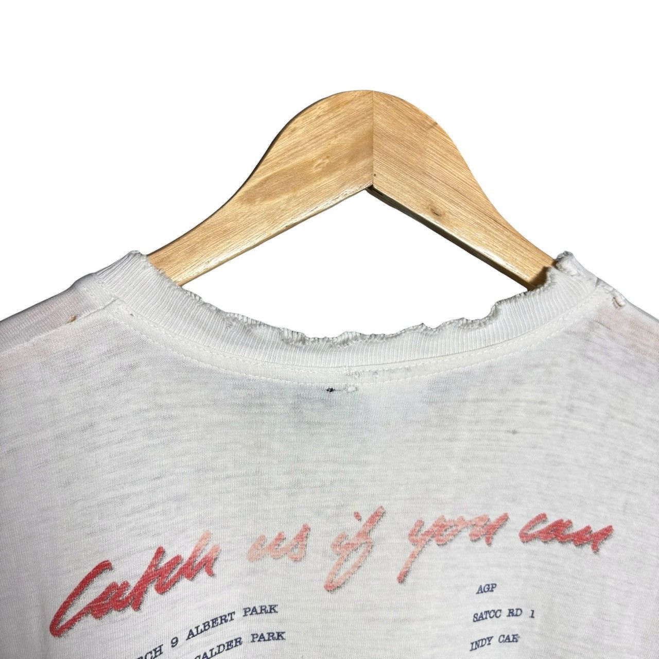 Vintage Vintage 90s Mobile Racing Car Holden Graphic Distressed Tee Size US L / EU 52-54 / 3 - 11 Thumbnail