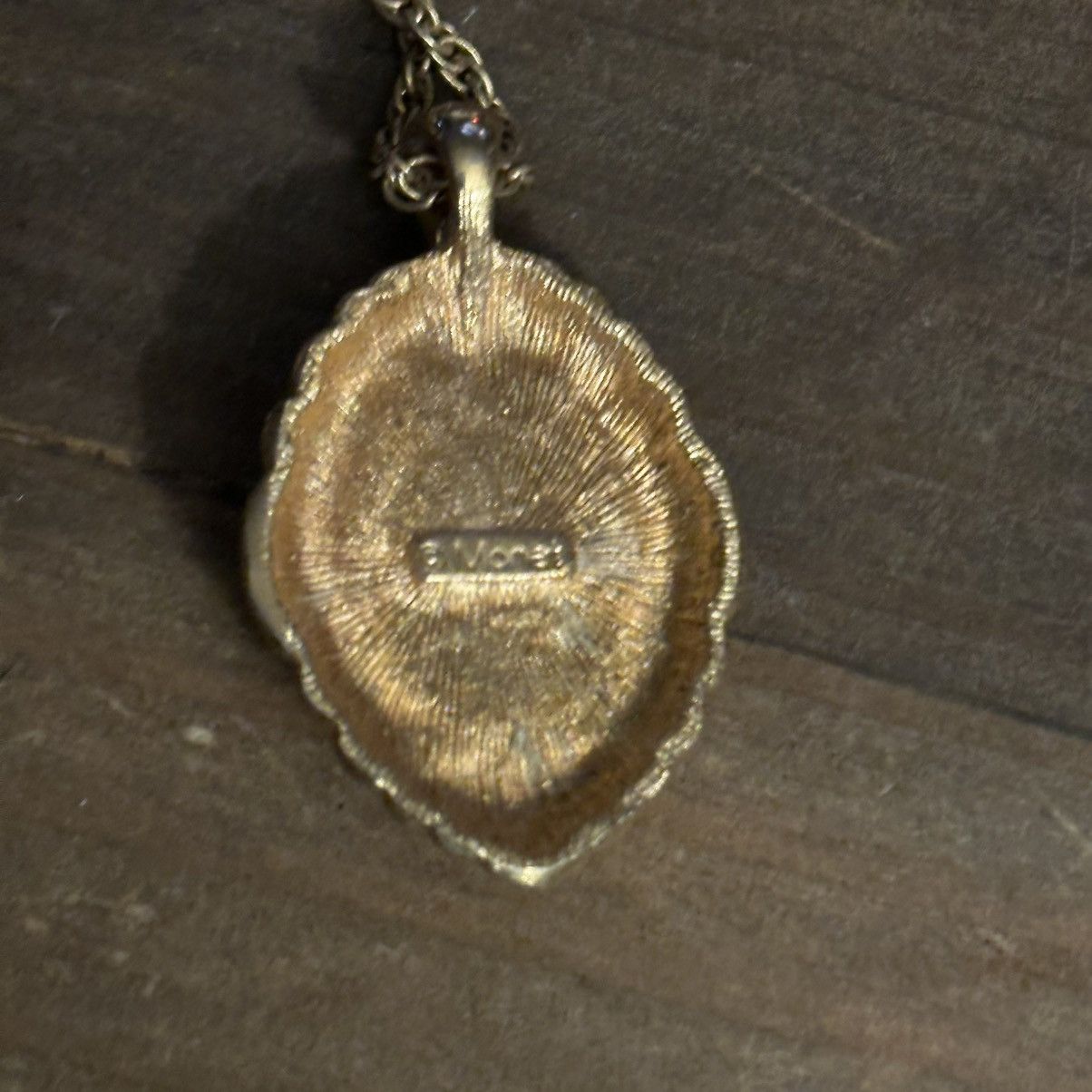 Monet Vintage Monet gold tone mother of pearl pendant necklace Size ONE SIZE - 5 Thumbnail