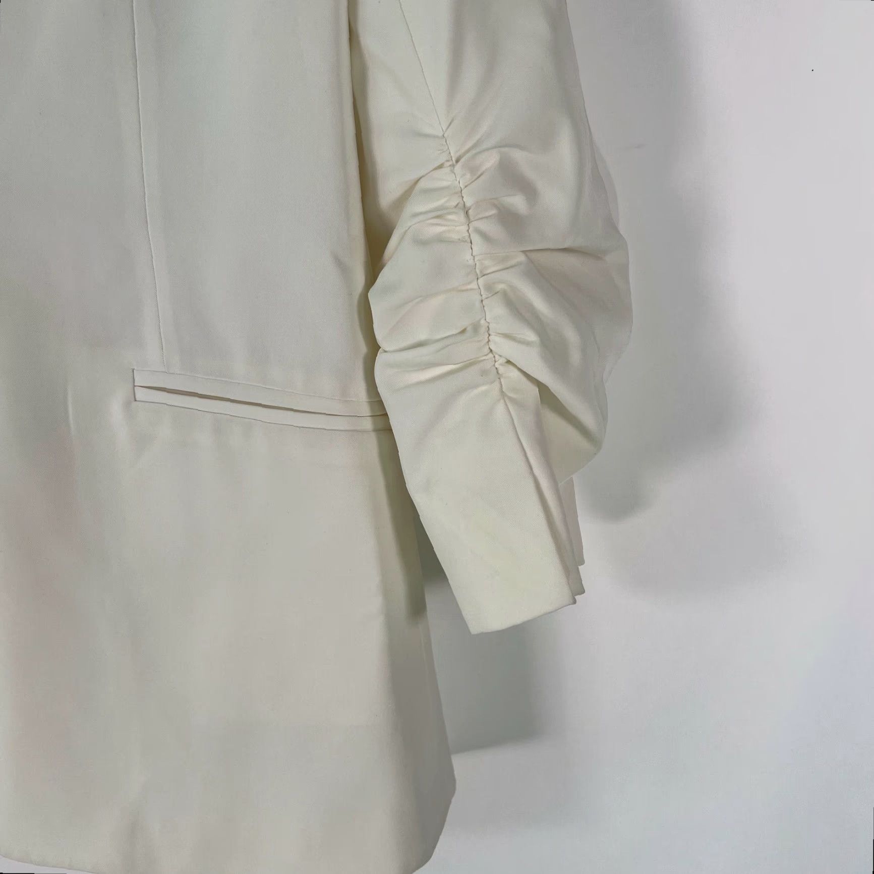 Vintage Womens Blazer Shirt Cream Formal Notch Lapel Ruched Long Sleeves Size M Size M / US 6-8 / IT 42-44 - 4 Thumbnail