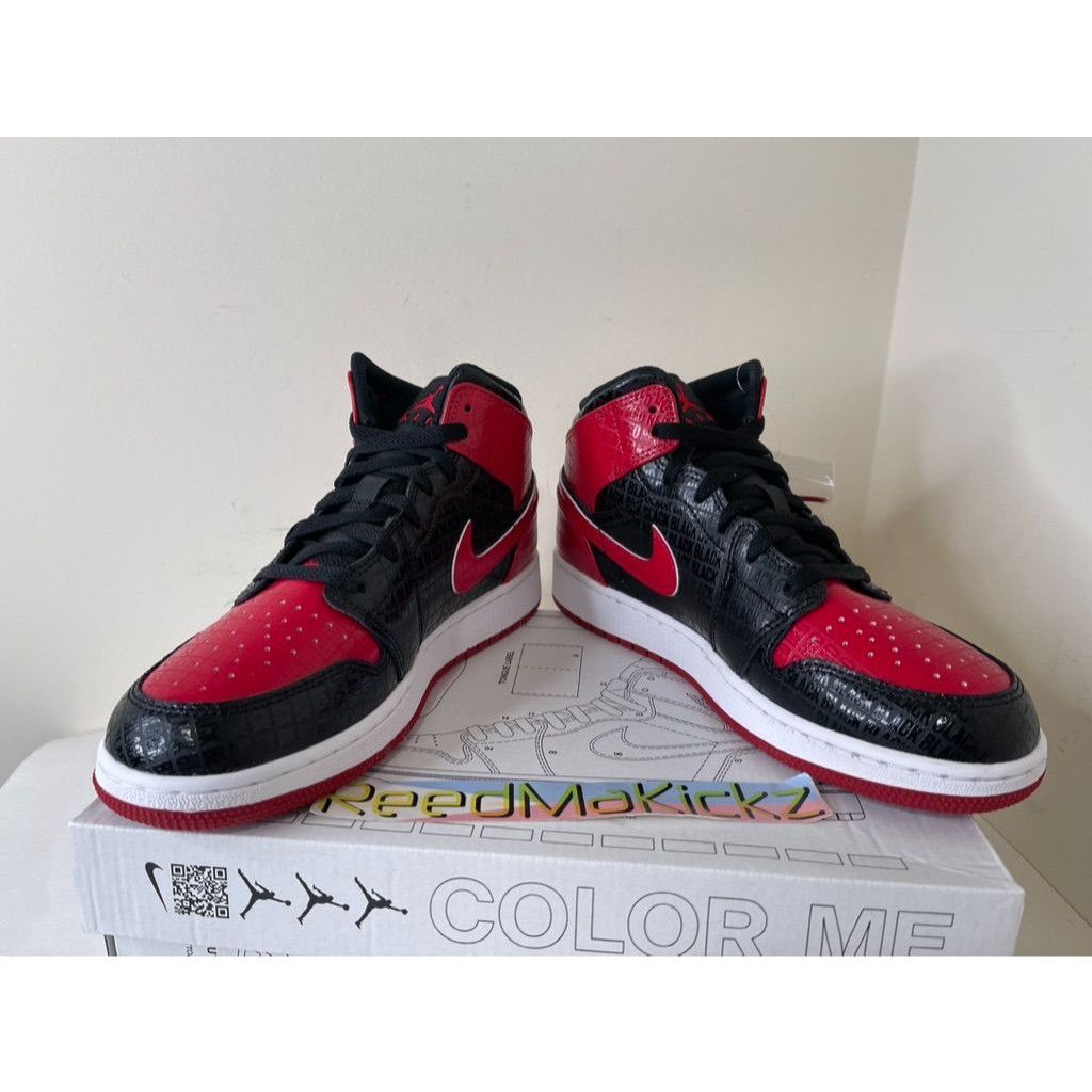 Jordan Brand Jordan 1 MID SS Bred Black Red Text GS 5.5Y Size US 5.5 / EU 38 - 3 Thumbnail