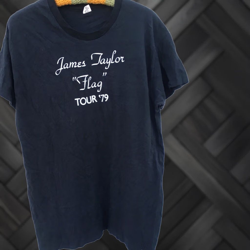 Hanes VINTAGE James Taylor “Flag” Tour ’79 T-Shirt XL Men Black 1970s 1979 Hanes Graphic Tee Concert Tee Size US XL / EU 56 / 4 - 1 Thumbnail