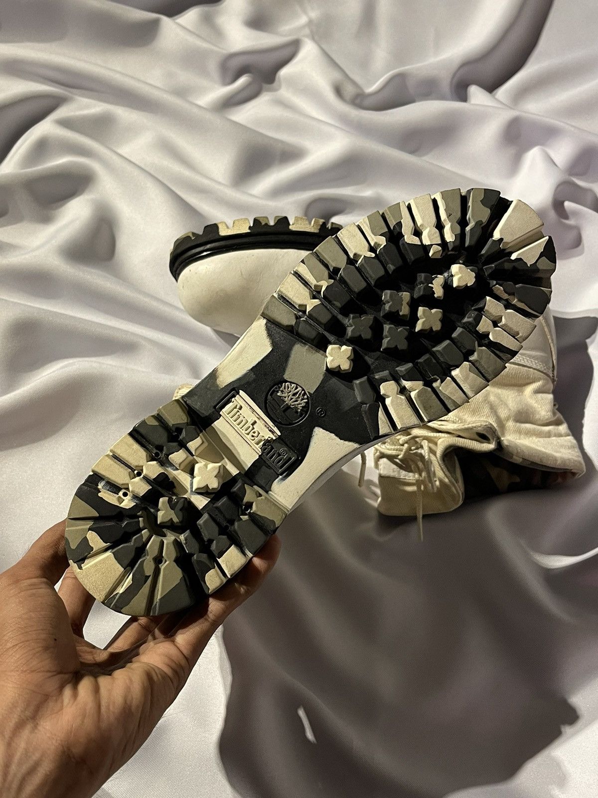 Timberland TIMBERLAND BOOTS WHITE CAMO Size US 7.5 / EU 40-41 - 8 Thumbnail