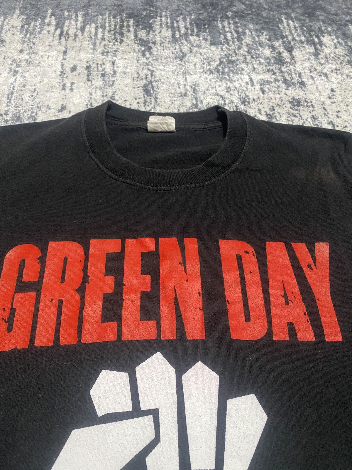 Band Tees Vintage band Green day american idiot big logo 00s Size US XL / EU 56 / 4 - 5 Thumbnail