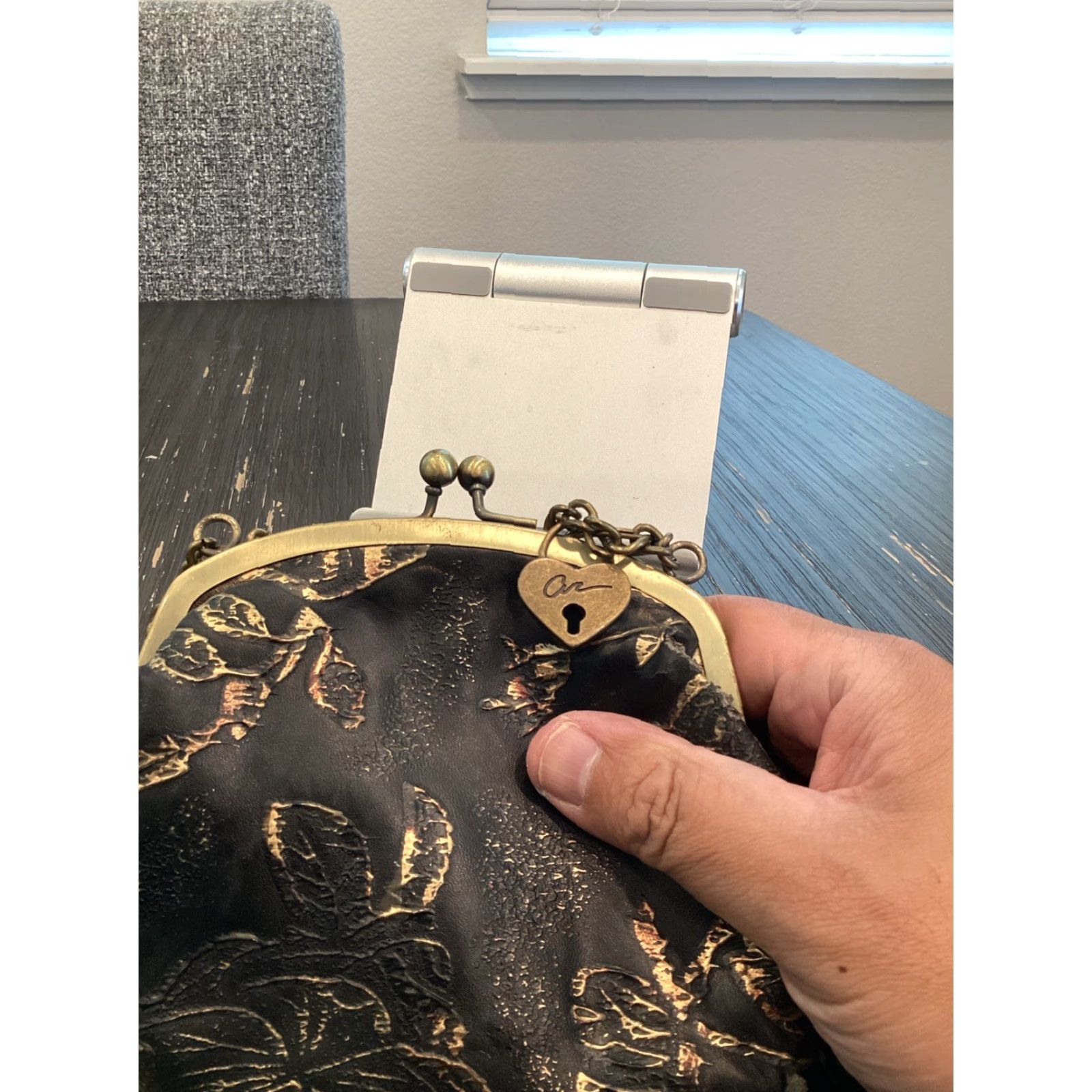 Vintage VINTAGE American Rag Crossbody Bag Purse Small Gold Bronze Faux Leather 1984 Womens Small Gold Bronze Hardware Latch Bag Size ONE SIZE - 3 Thumbnail