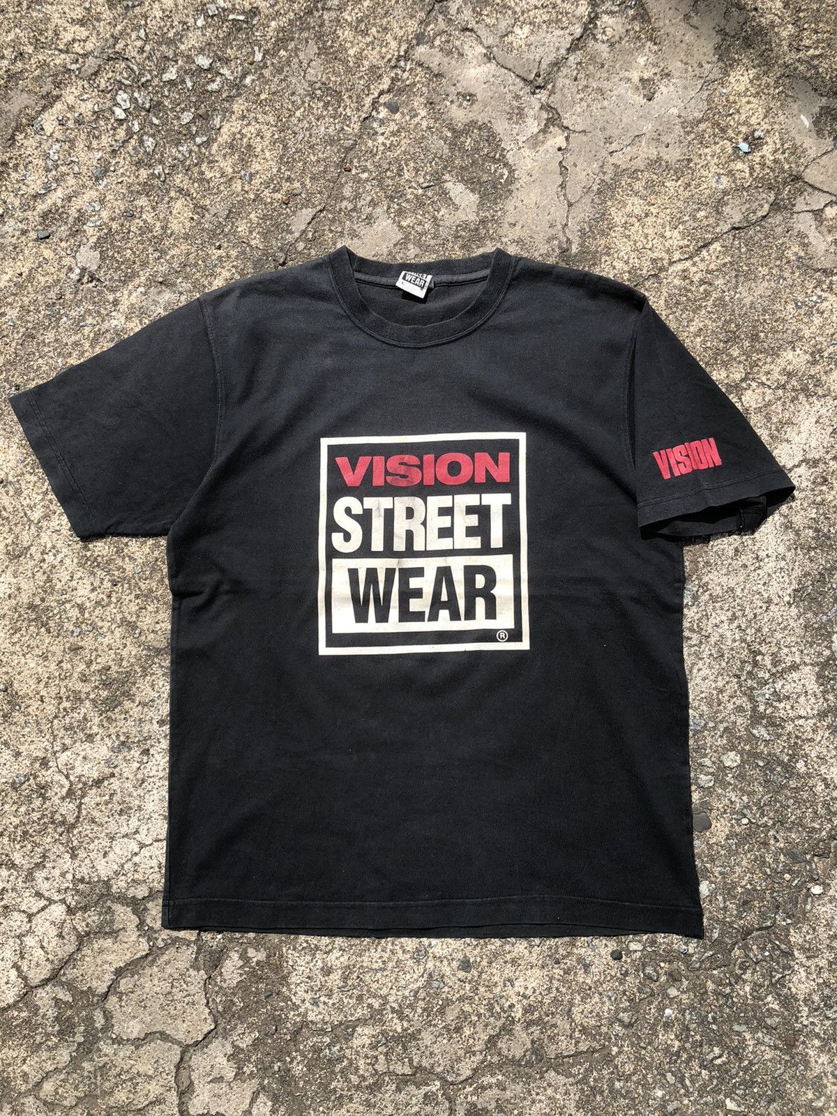 Vision Streetwear Vintage Sunfaded Y2K Vision Street Wear Logo Tee Size US M / EU 48-50 / 2 - 1 Thumbnail